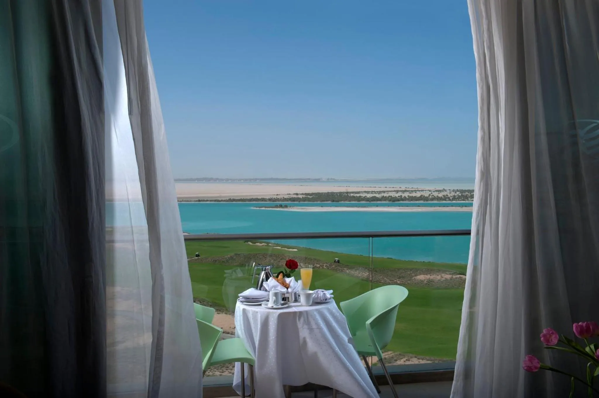 Photo of the whole room in Crowne Plaza Yas Island by IHG