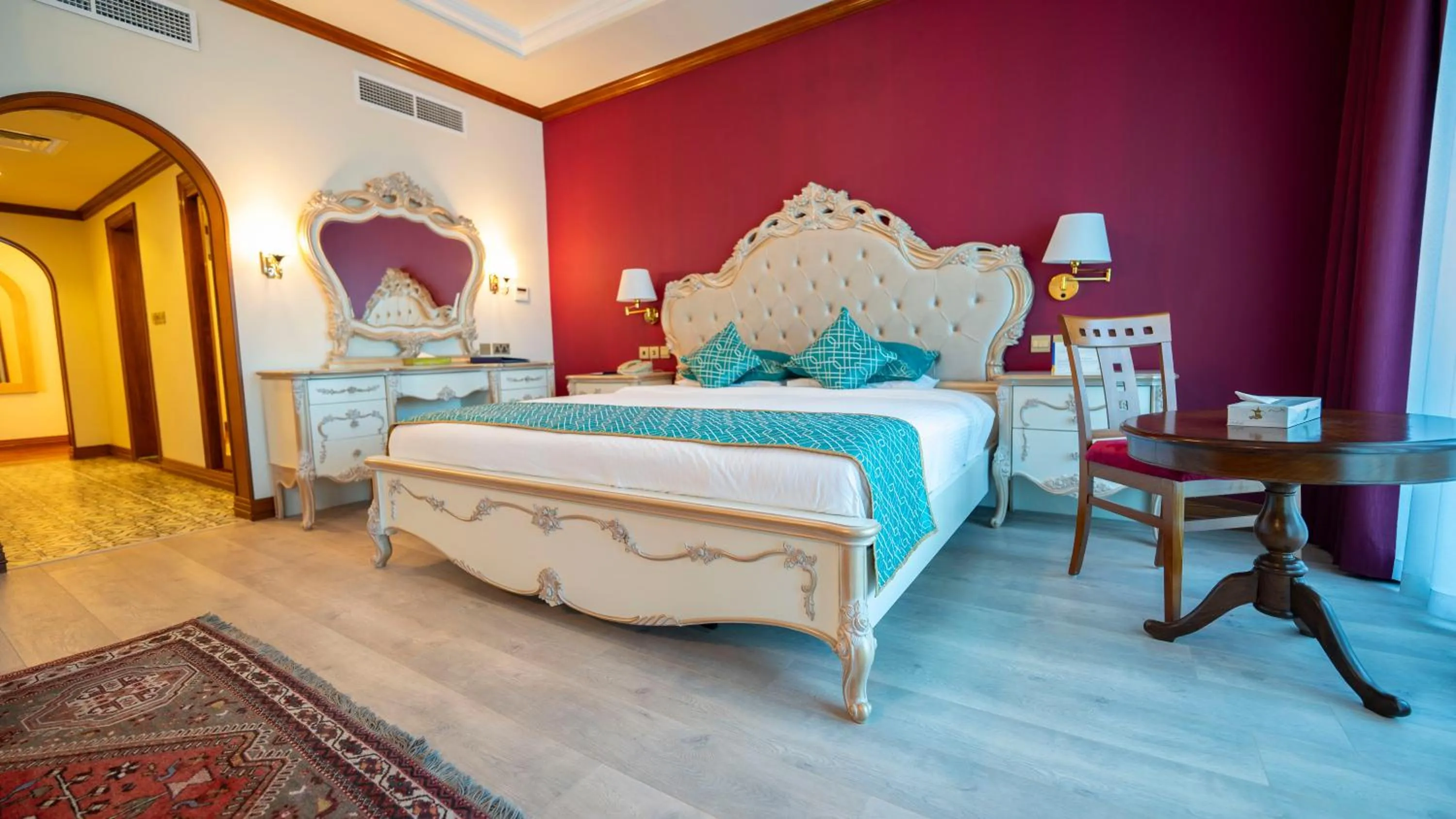 Bedroom, Bed in Riviera Hotel