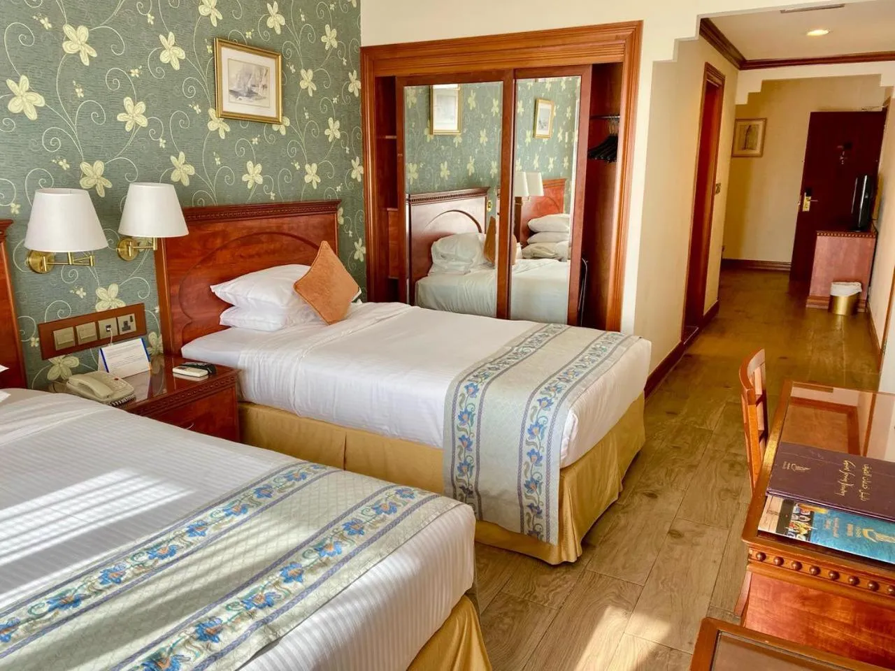 Bedroom, Bed in Riviera Hotel