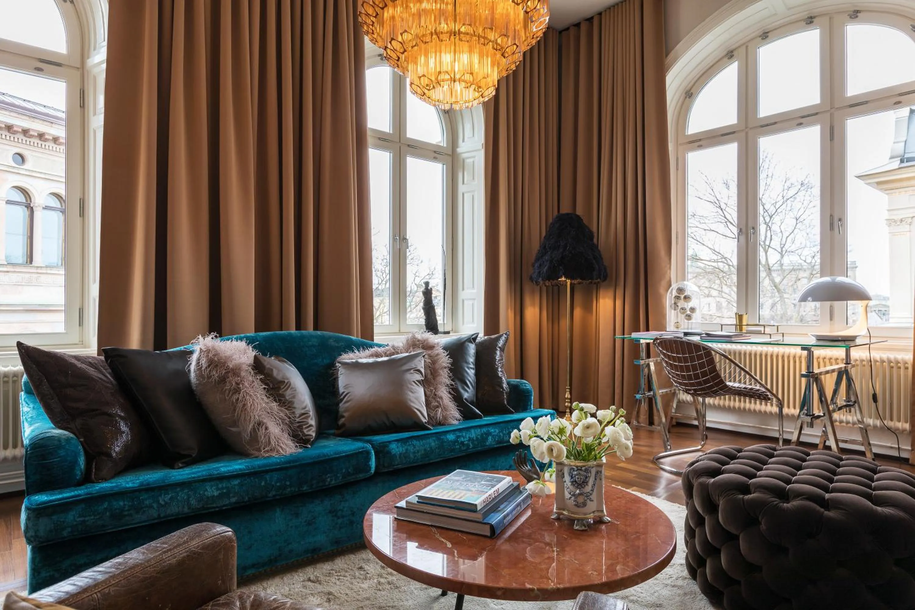 Living room in Lydmar Hotel