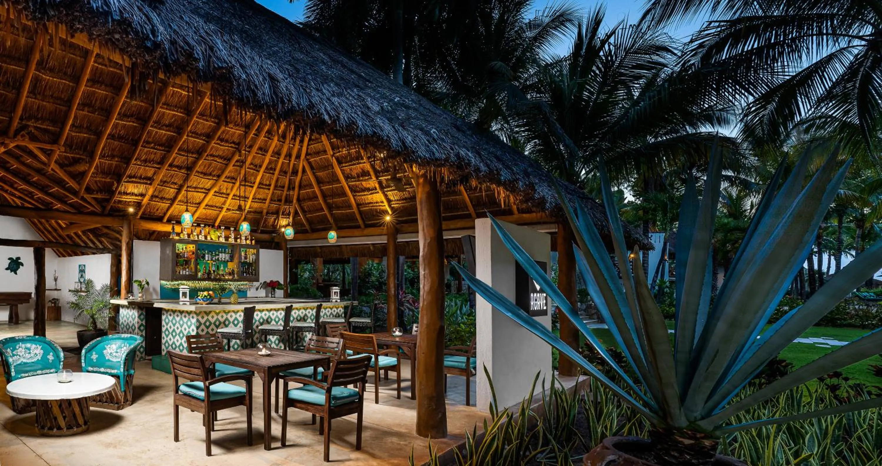 Communal lounge/ TV room in Mahekal Beach Front Resort & Spa