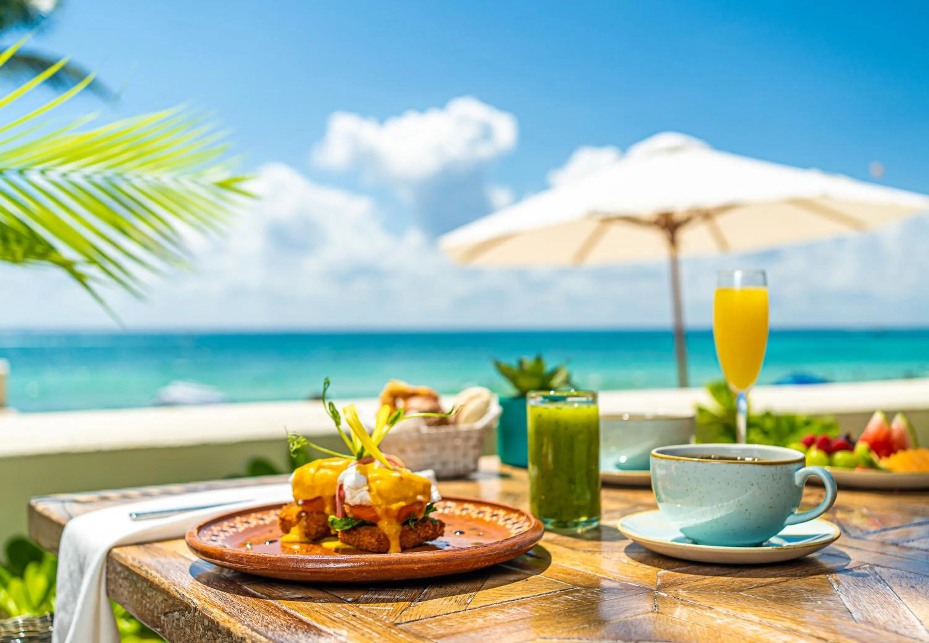 Restaurant/places to eat in Mahekal Beach Front Resort & Spa