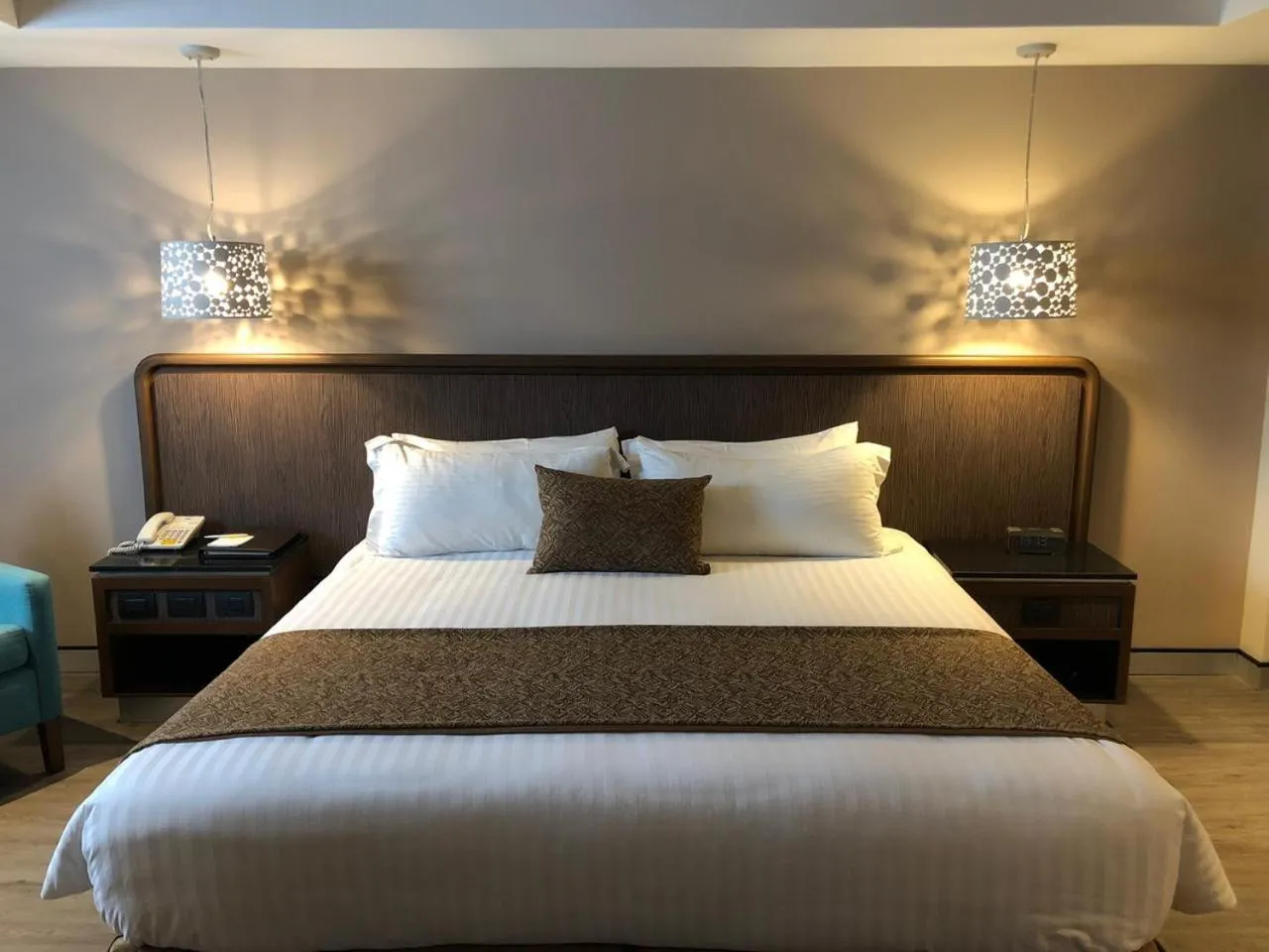 Bed in Hotel Metropol