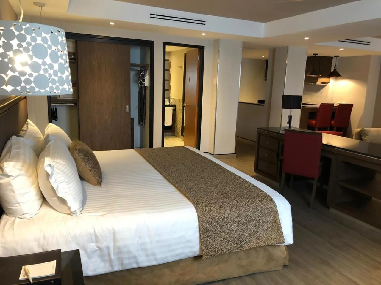 Bed in Hotel Metropol