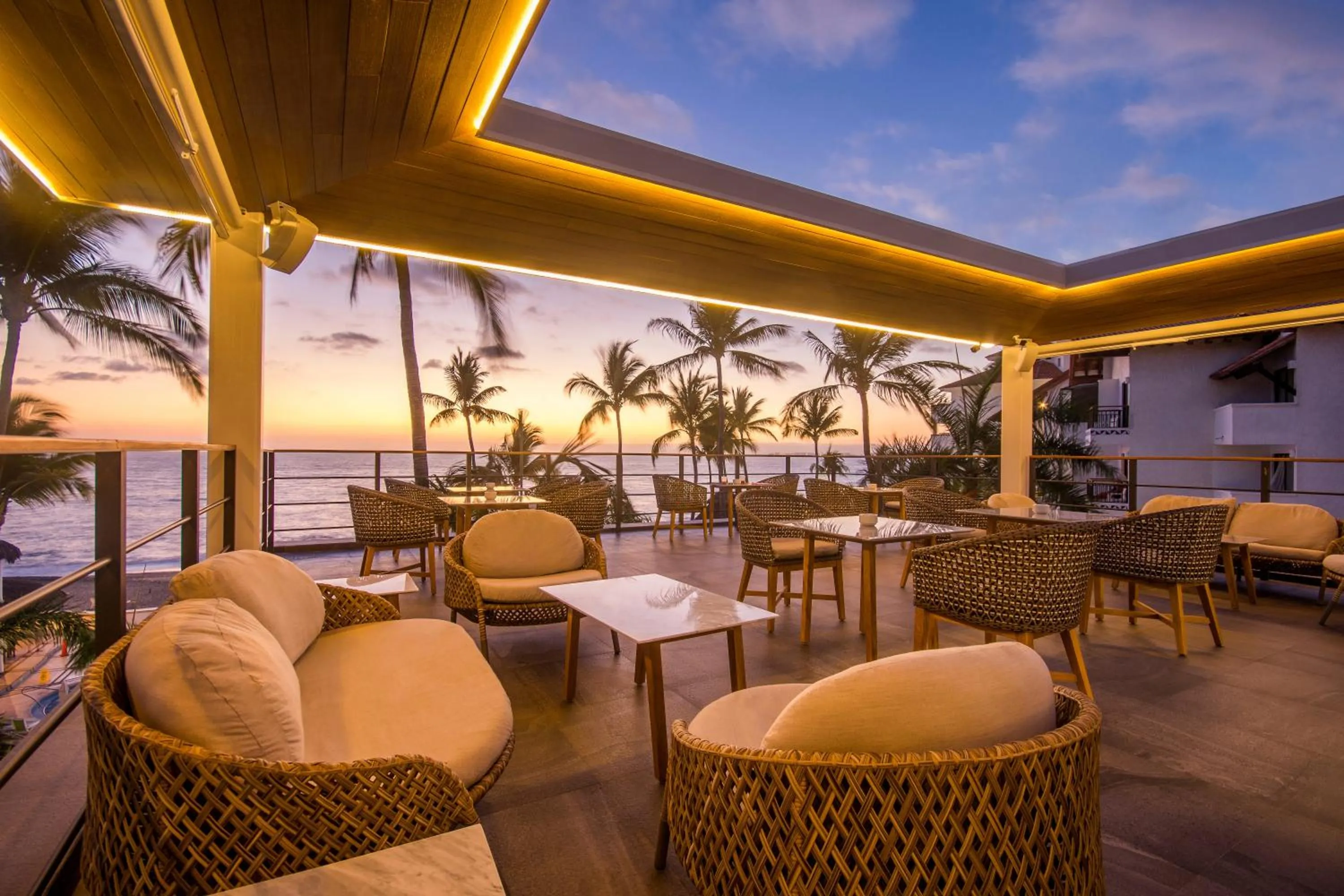 Lounge or bar in Buenaventura Grand Hotel & Great Moments - All Inclusive