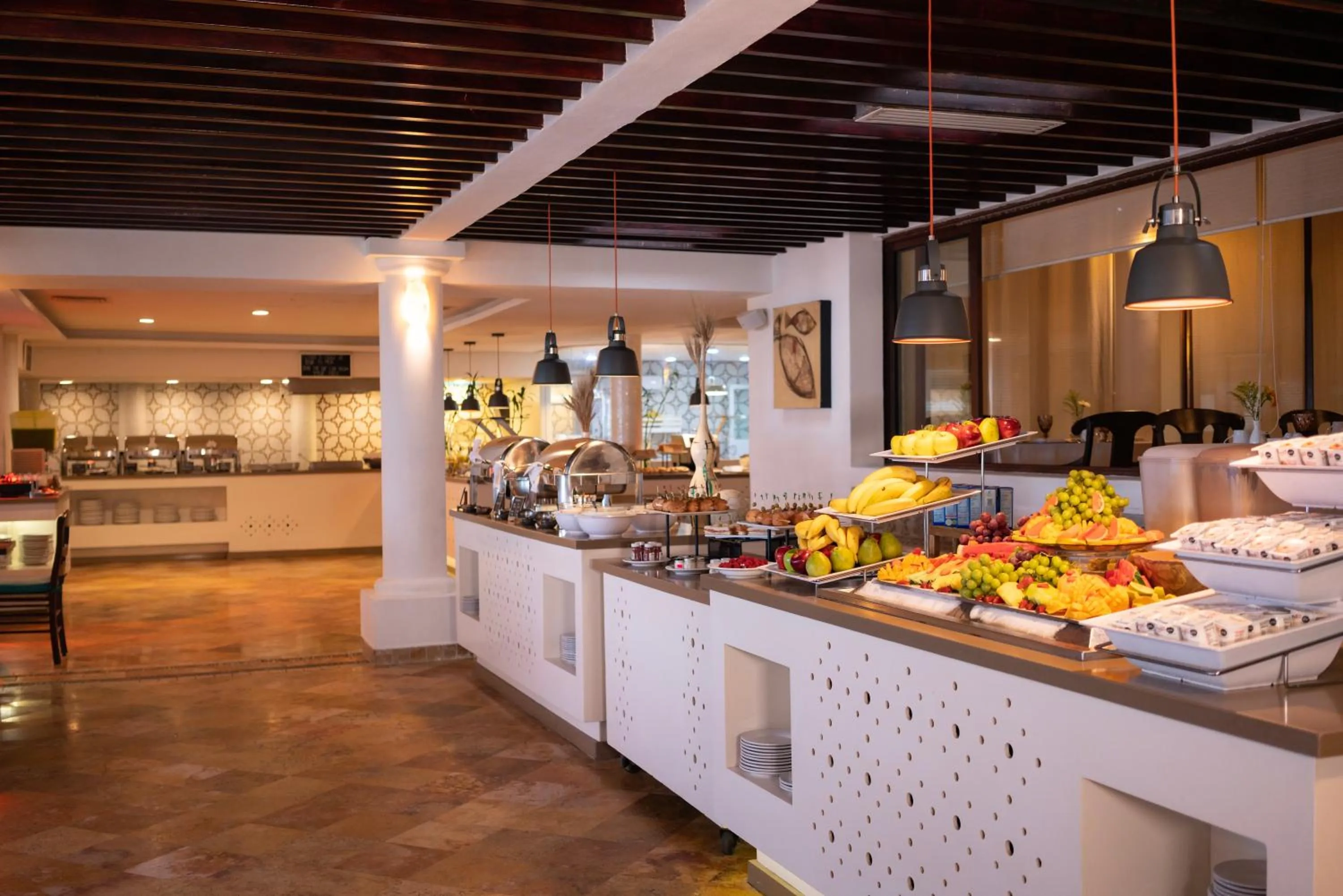 Restaurant/places to eat in Buenaventura Grand Hotel & Great Moments - All Inclusive