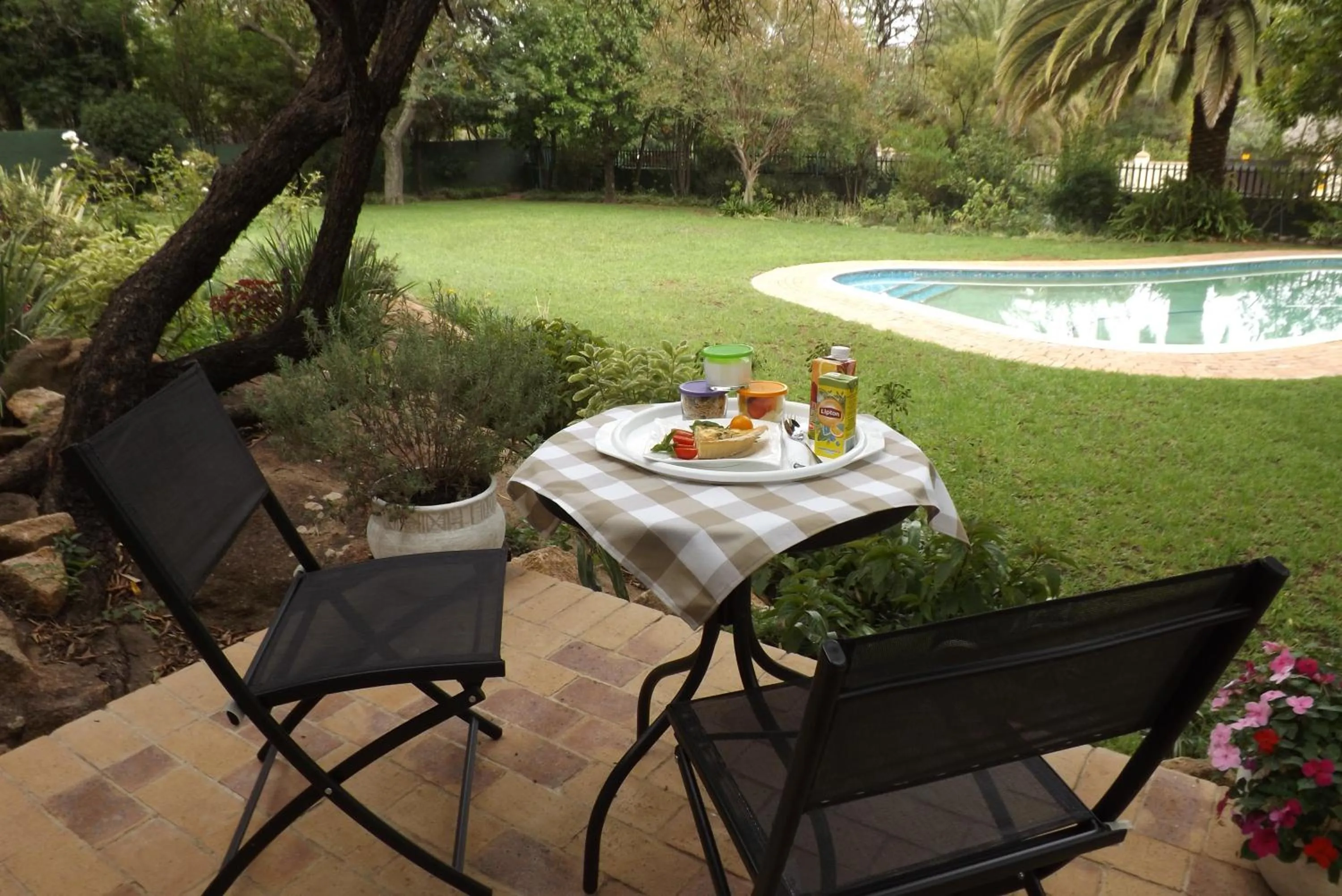 Garden view in Tiree B&B