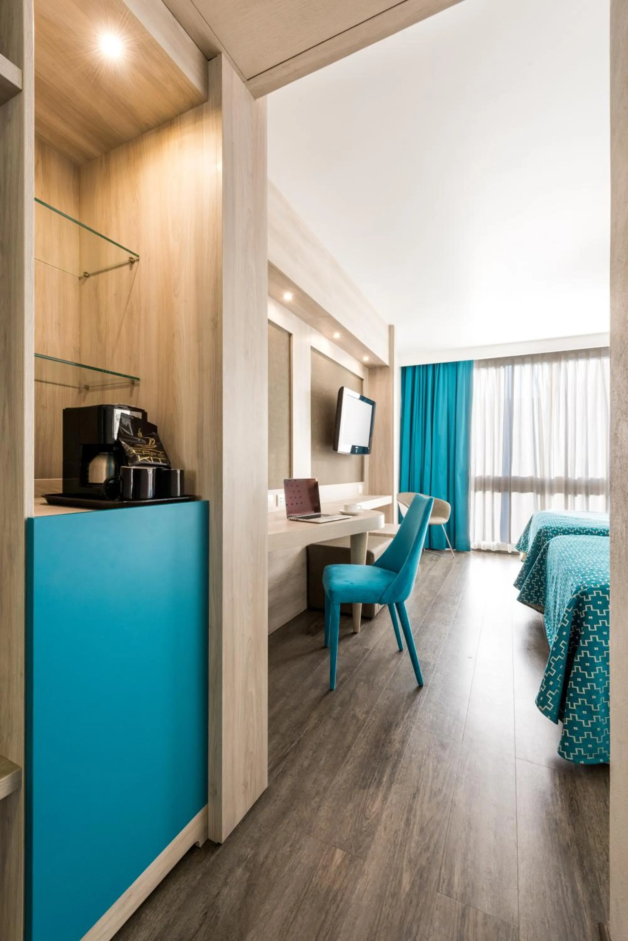 Coffee/tea facilities, Bed in Hotel Casa Blanca