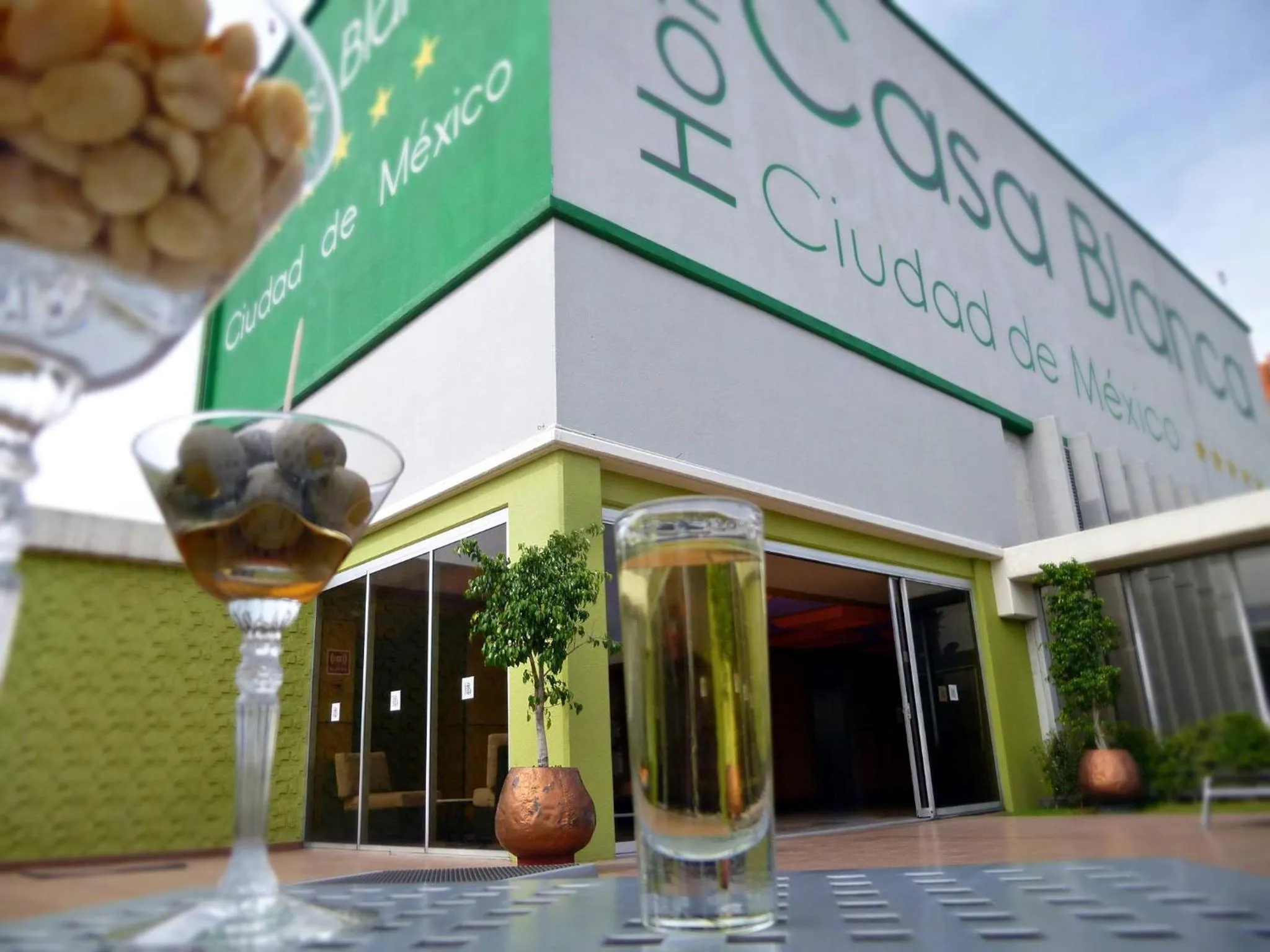 Drinks in Hotel Casa Blanca