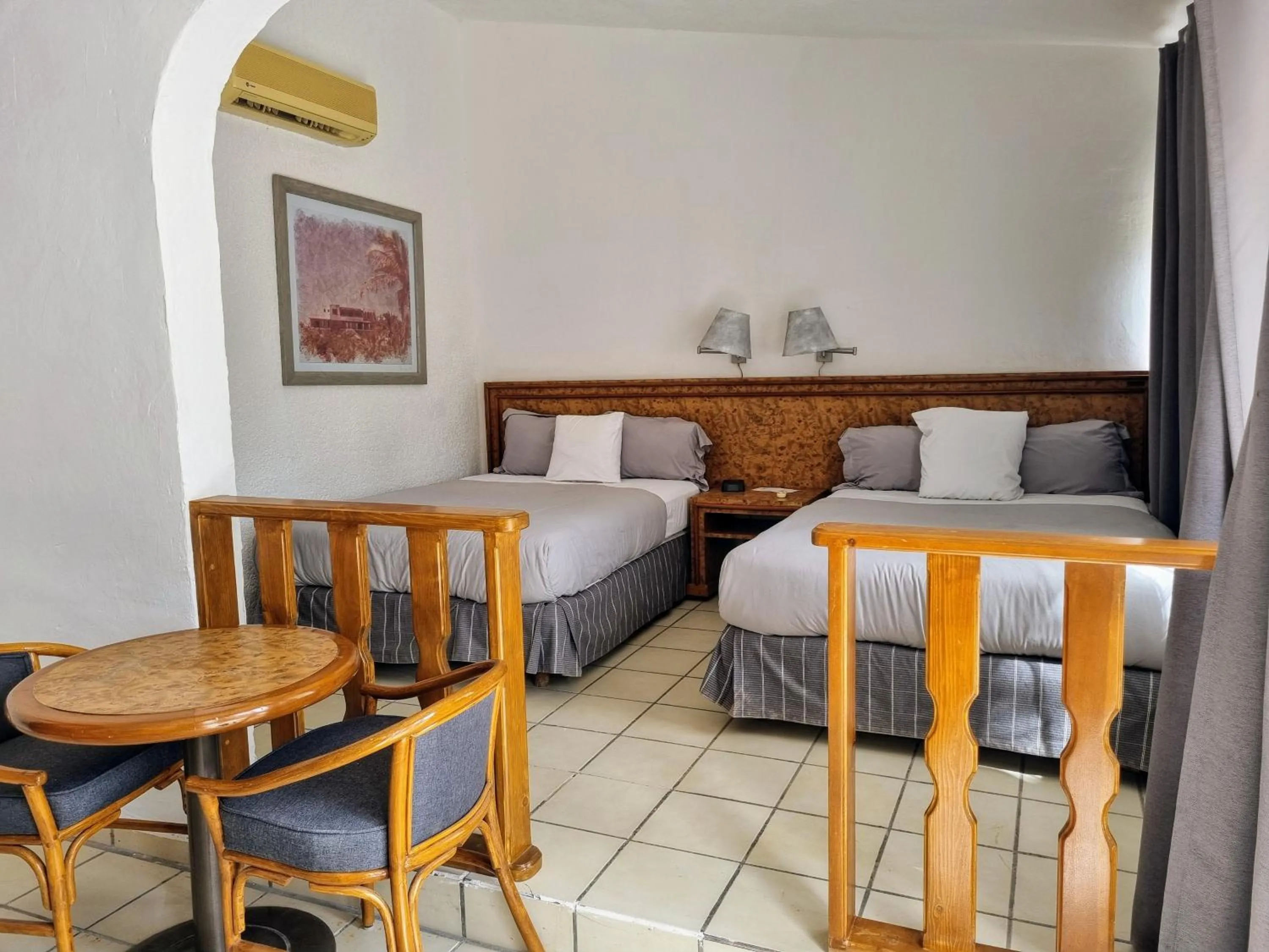 Bed in Buena Vista Oceanfront & Hot Springs Resort