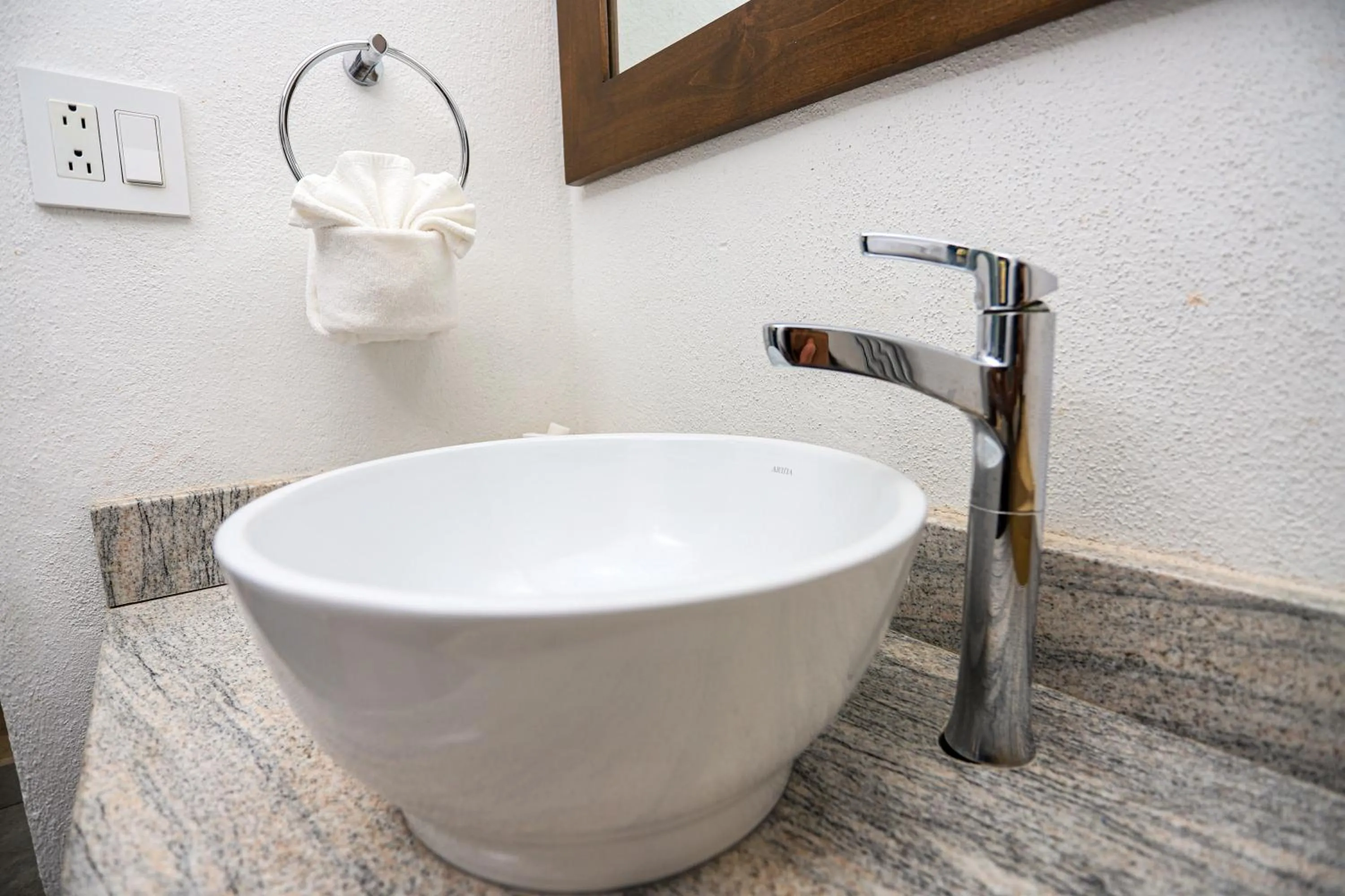 Bathroom in Buena Vista Oceanfront & Hot Springs Resort