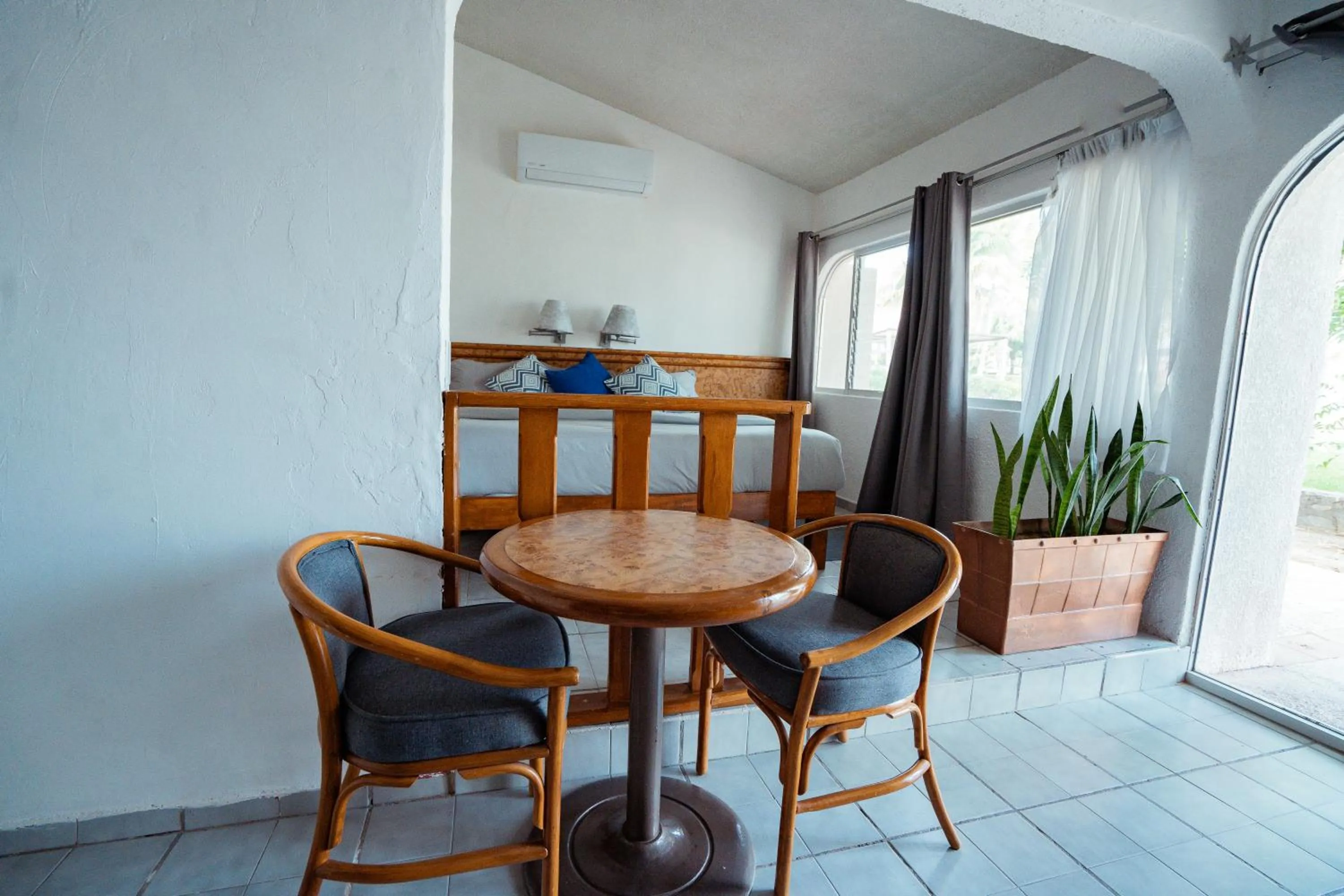Seating area in Buena Vista Oceanfront & Hot Springs Resort