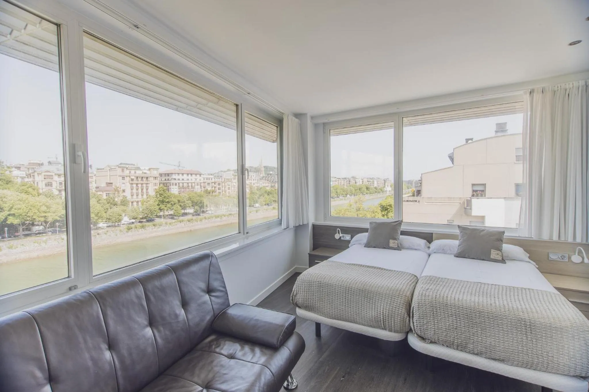 Bed in Pensión Riberas del Urumea