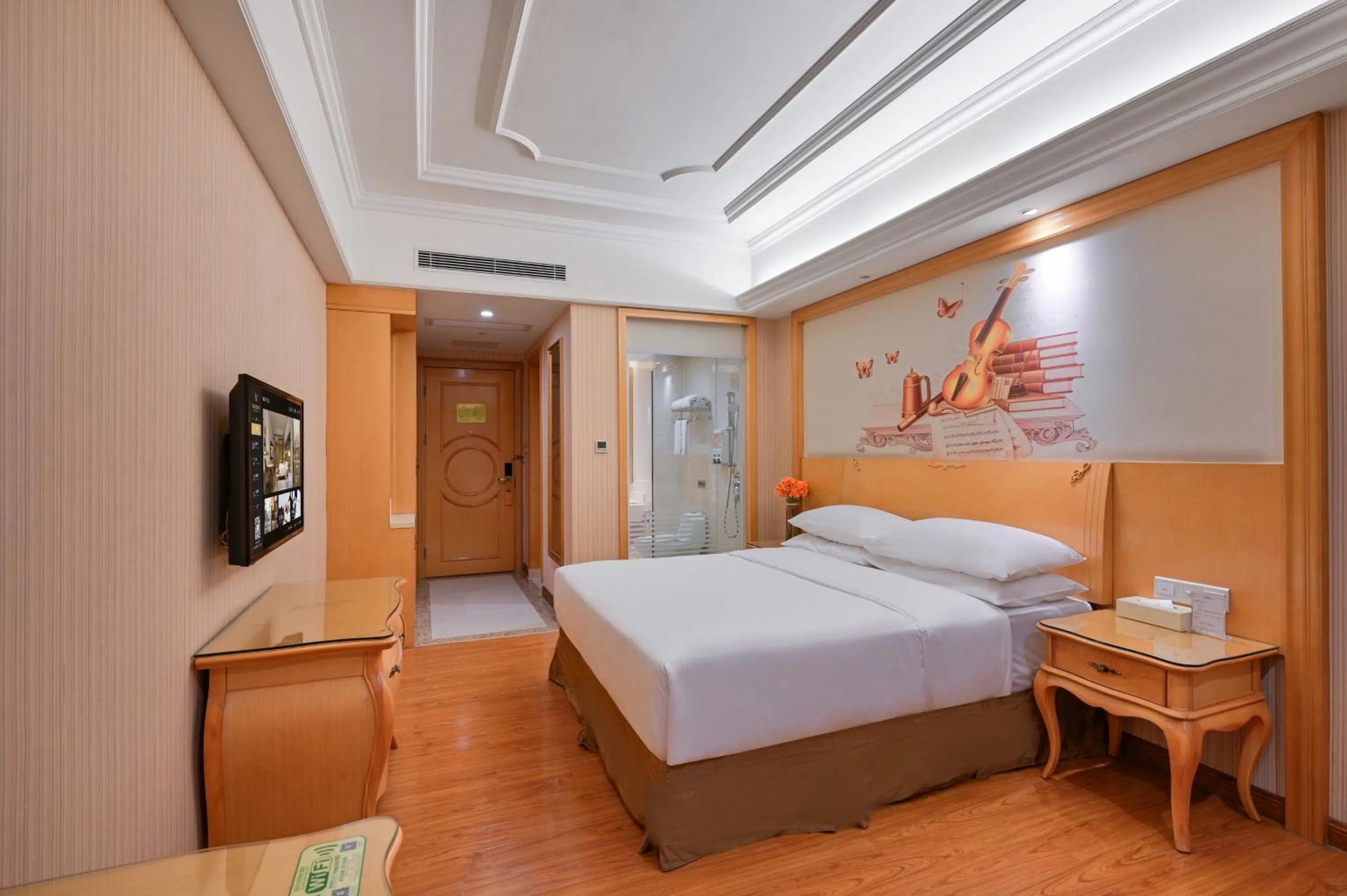 Bedroom, Bed in Vienna International Hotel Guangzhou Baiyun International Conference Center