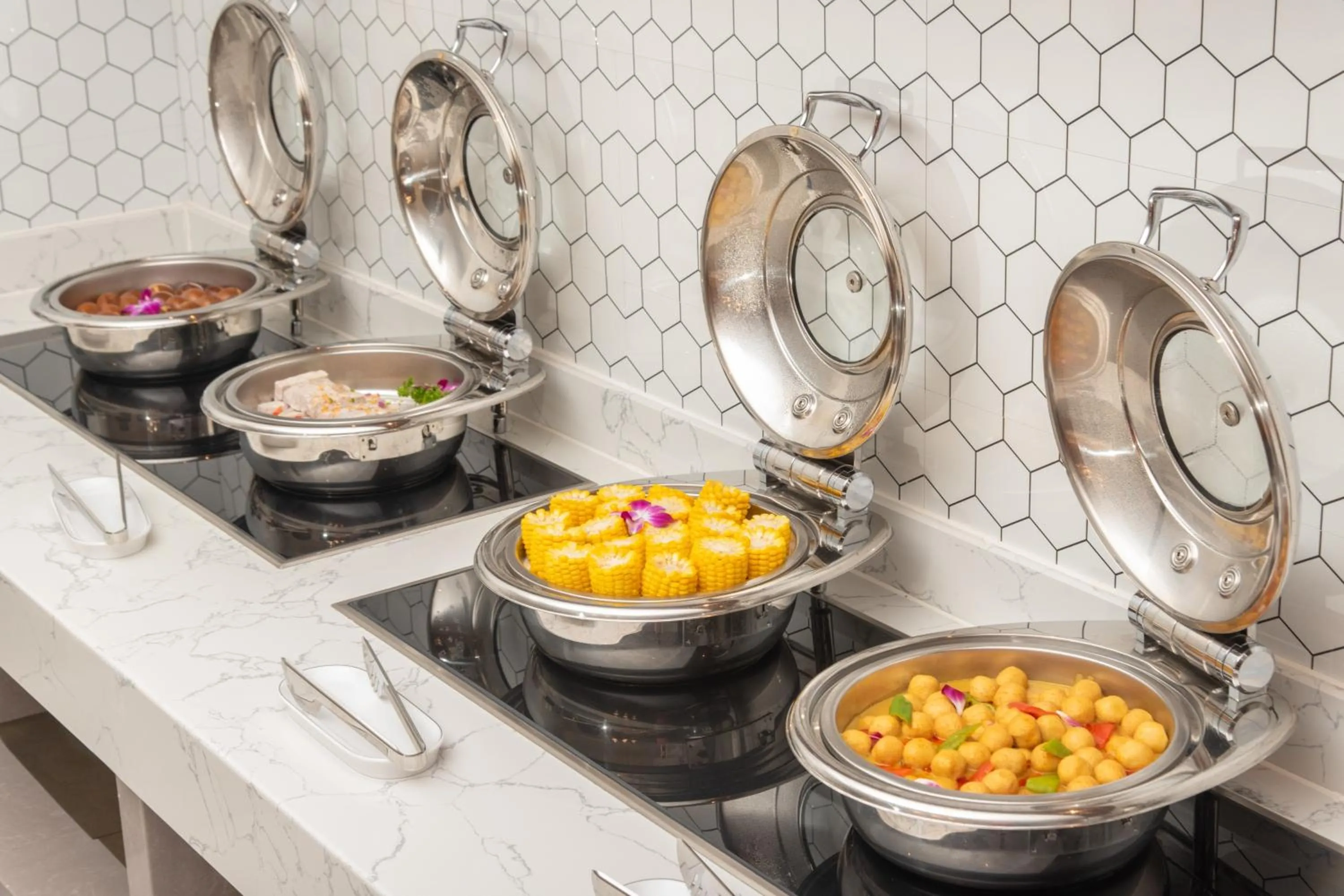 Food in Vienna International Hotel Guangzhou Baiyun International Conference Center