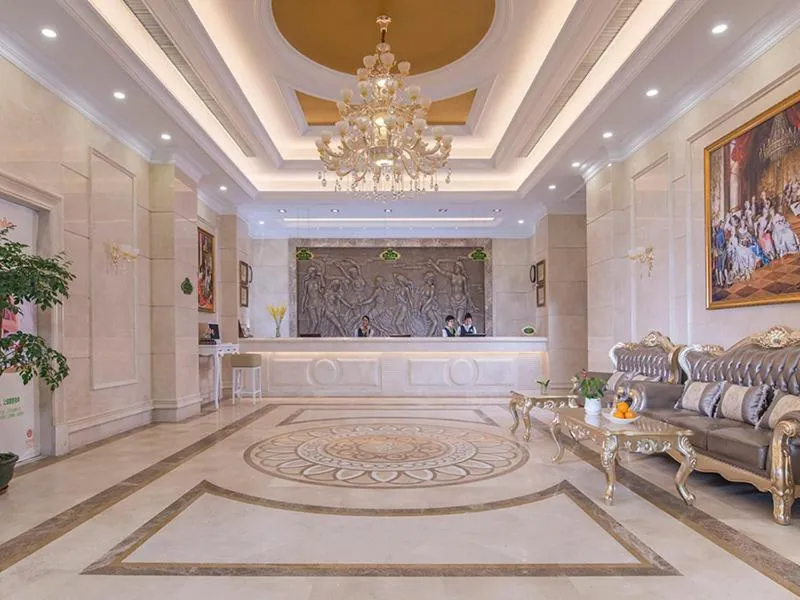 Vienna Hotel Shenzhen Shiyan Shilong Community
