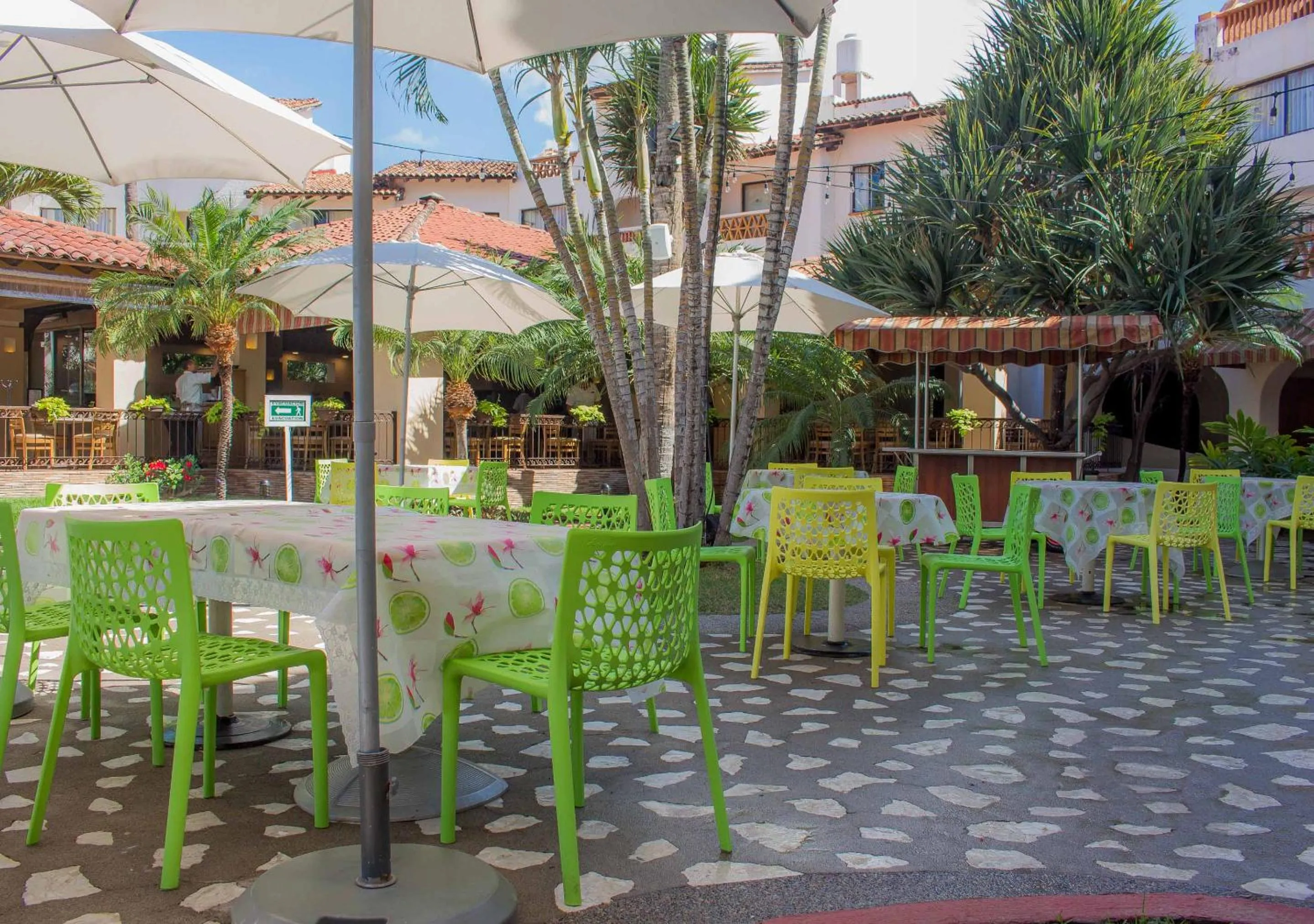 Restaurant/places to eat in Plaza Pelicanos Grand Beach Resort All Inclusive