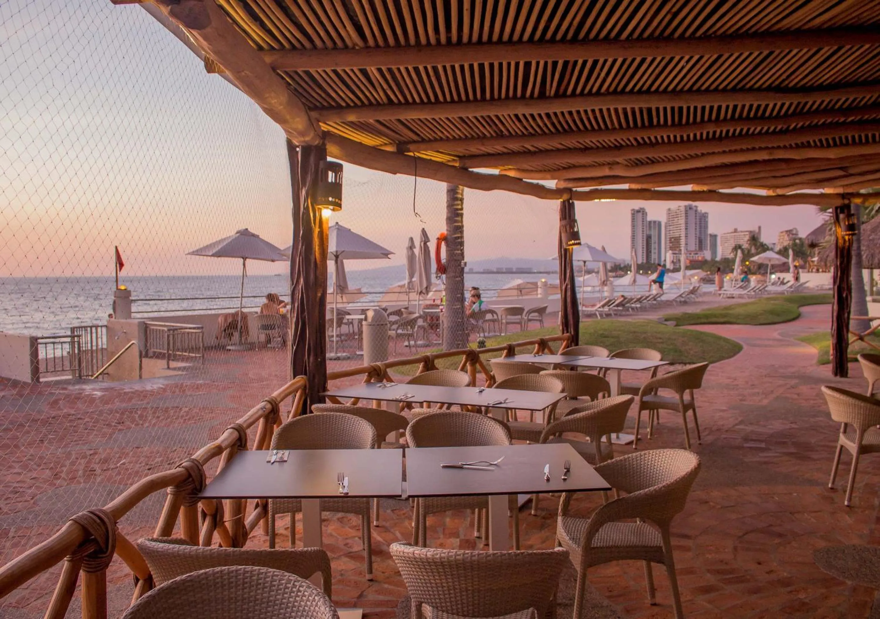 Restaurant/places to eat in Plaza Pelicanos Grand Beach Resort All Inclusive