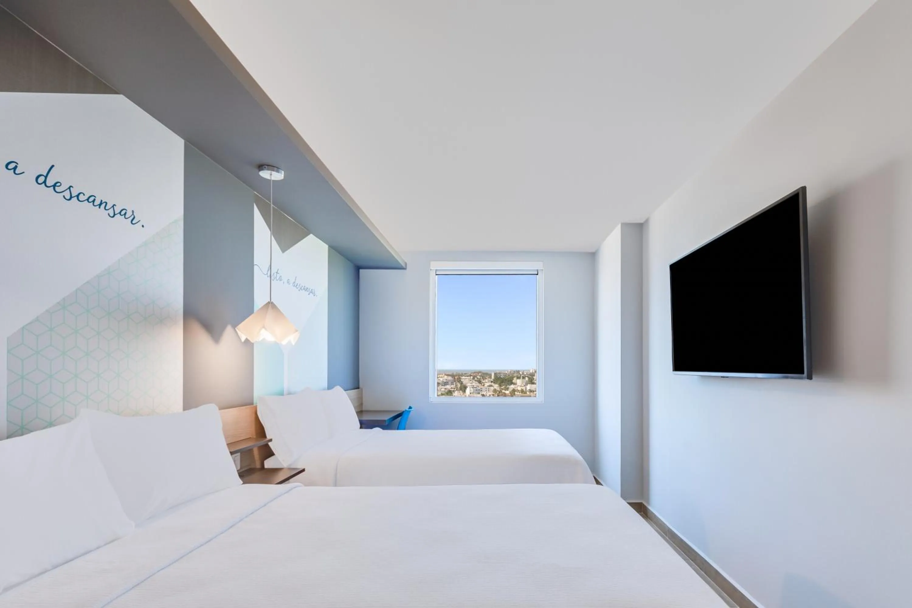 Bed in One Acapulco Costera