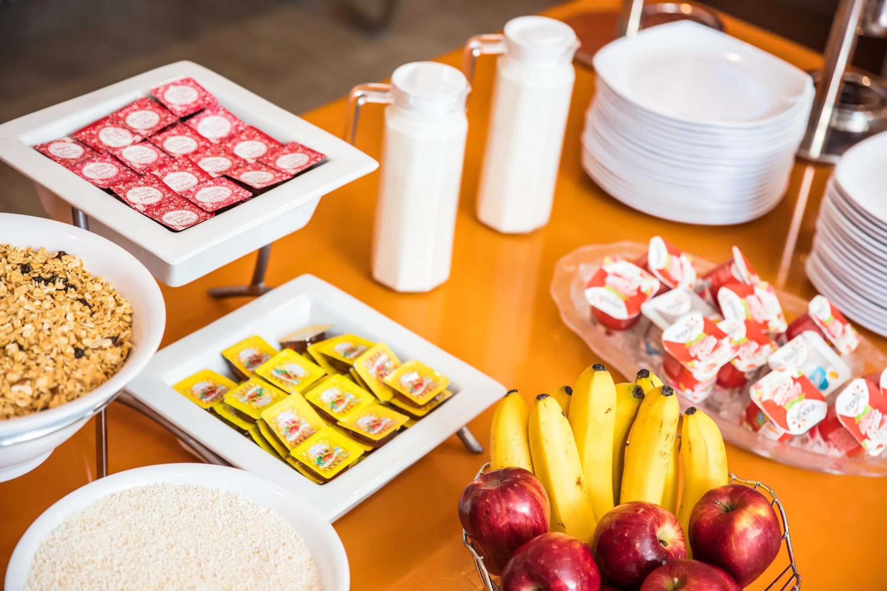 Restaurant/places to eat in One Monterrey Aeropuerto