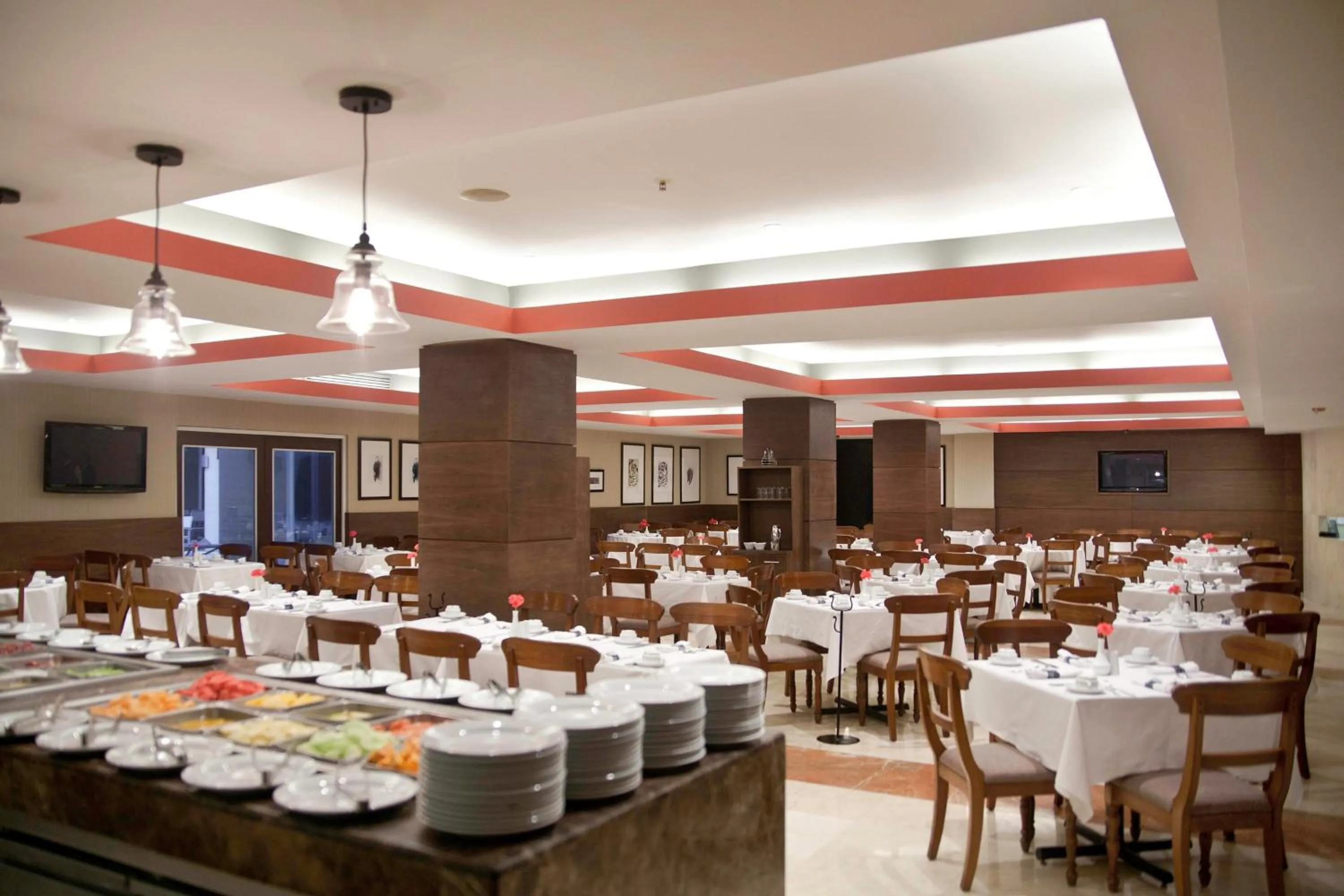 Restaurant/places to eat in Marriott Tijuana Hotel