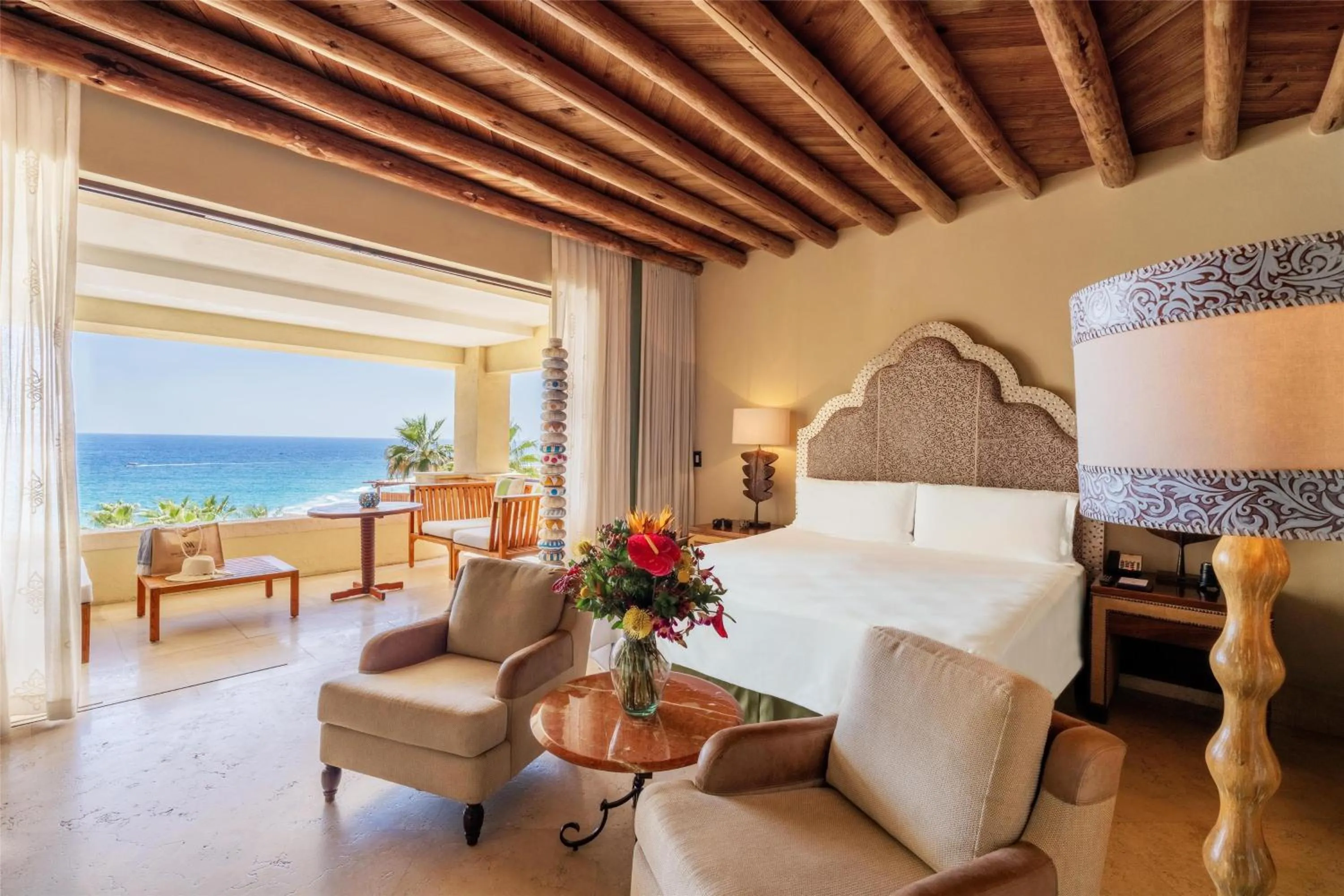 Bed in Waldorf Astoria Los Cabos Pedregal