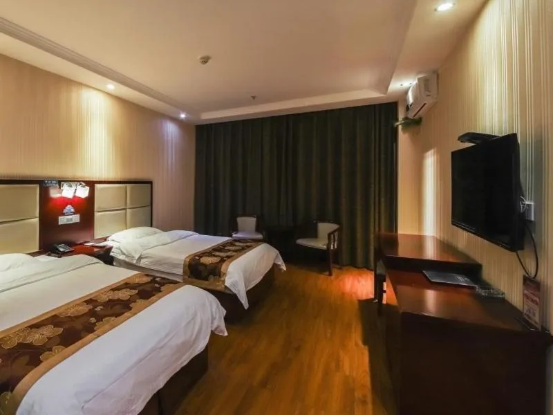 Bed in GreenTree Inn HeNan ZhengZhou Wanda Hanghai Middle Road Business Hotel