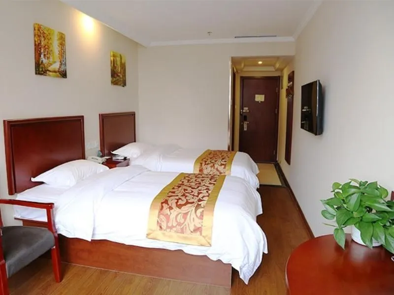 Bed in Greentree Tangshan Nanhu Jindi Business Hotel
