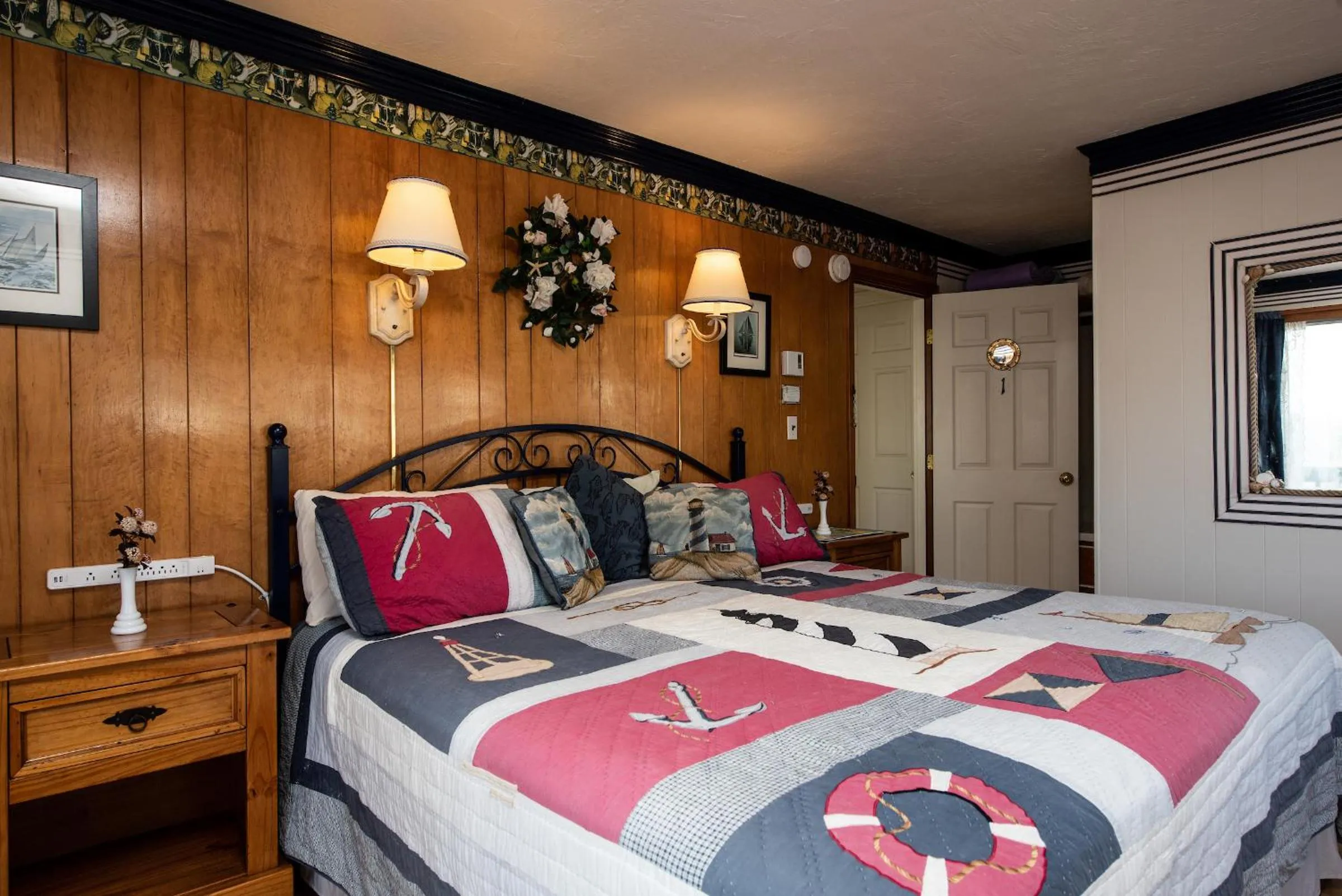 Bed in A Cape Cod Ocean Manor Inn