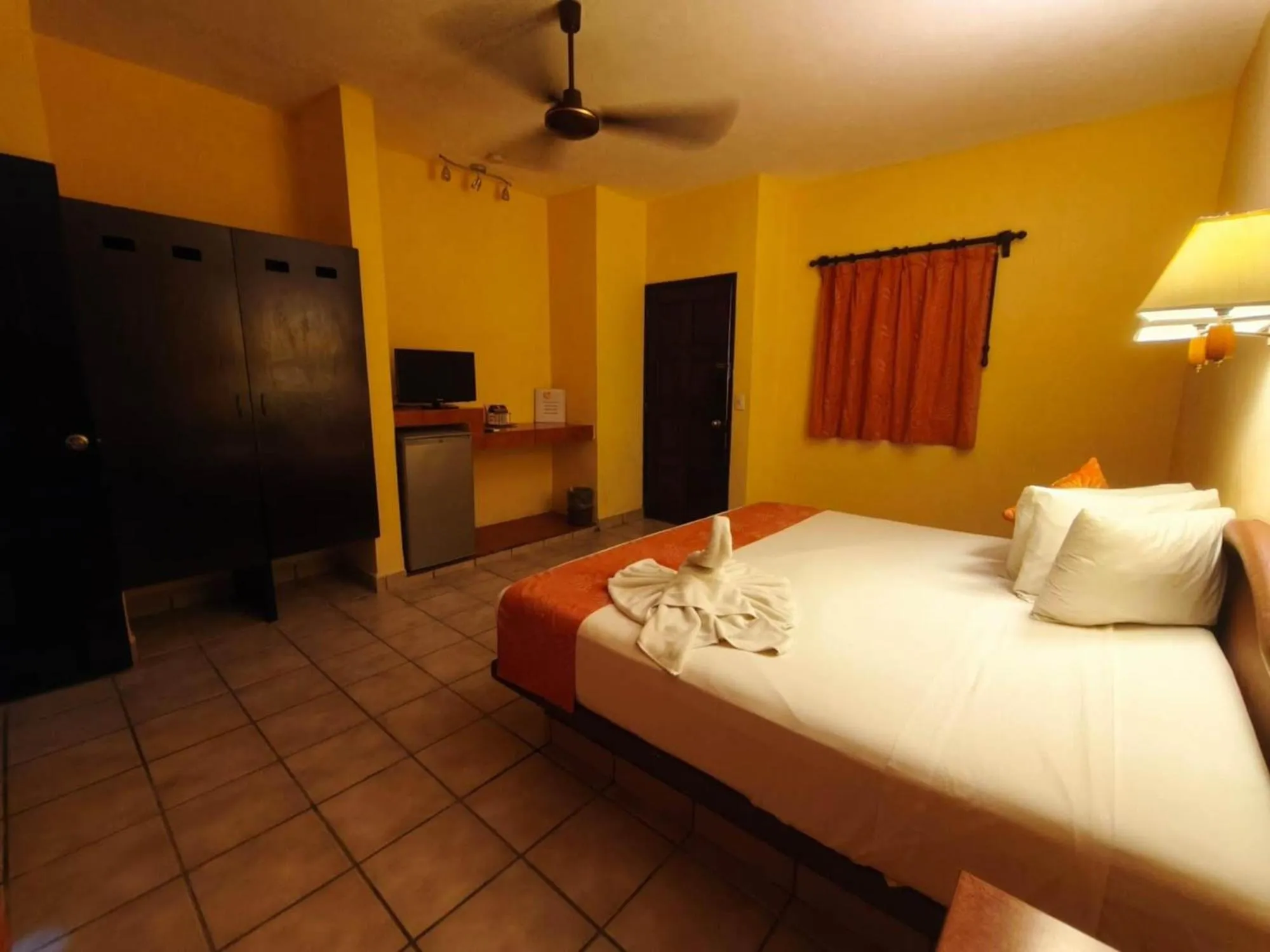 Photo of the whole room, Bed in Hotel LunaSol