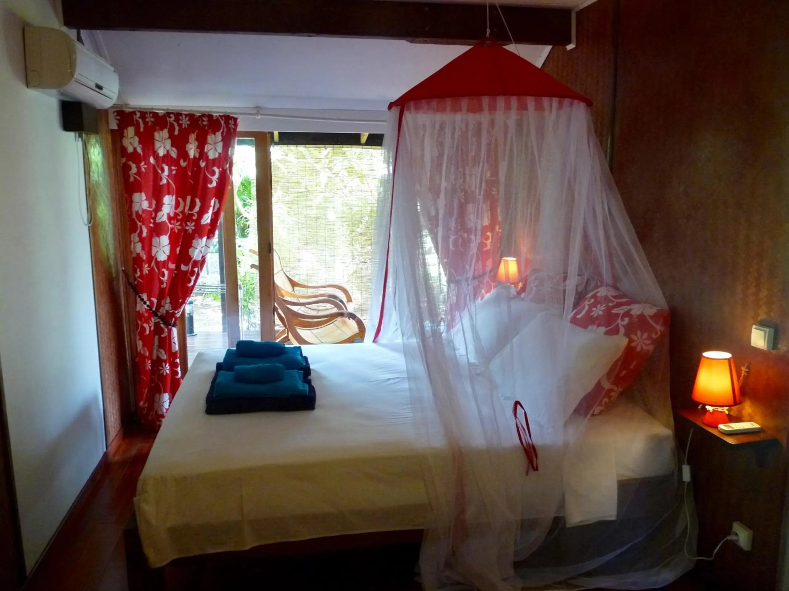 Bedroom, Bed in Poerani Moorea