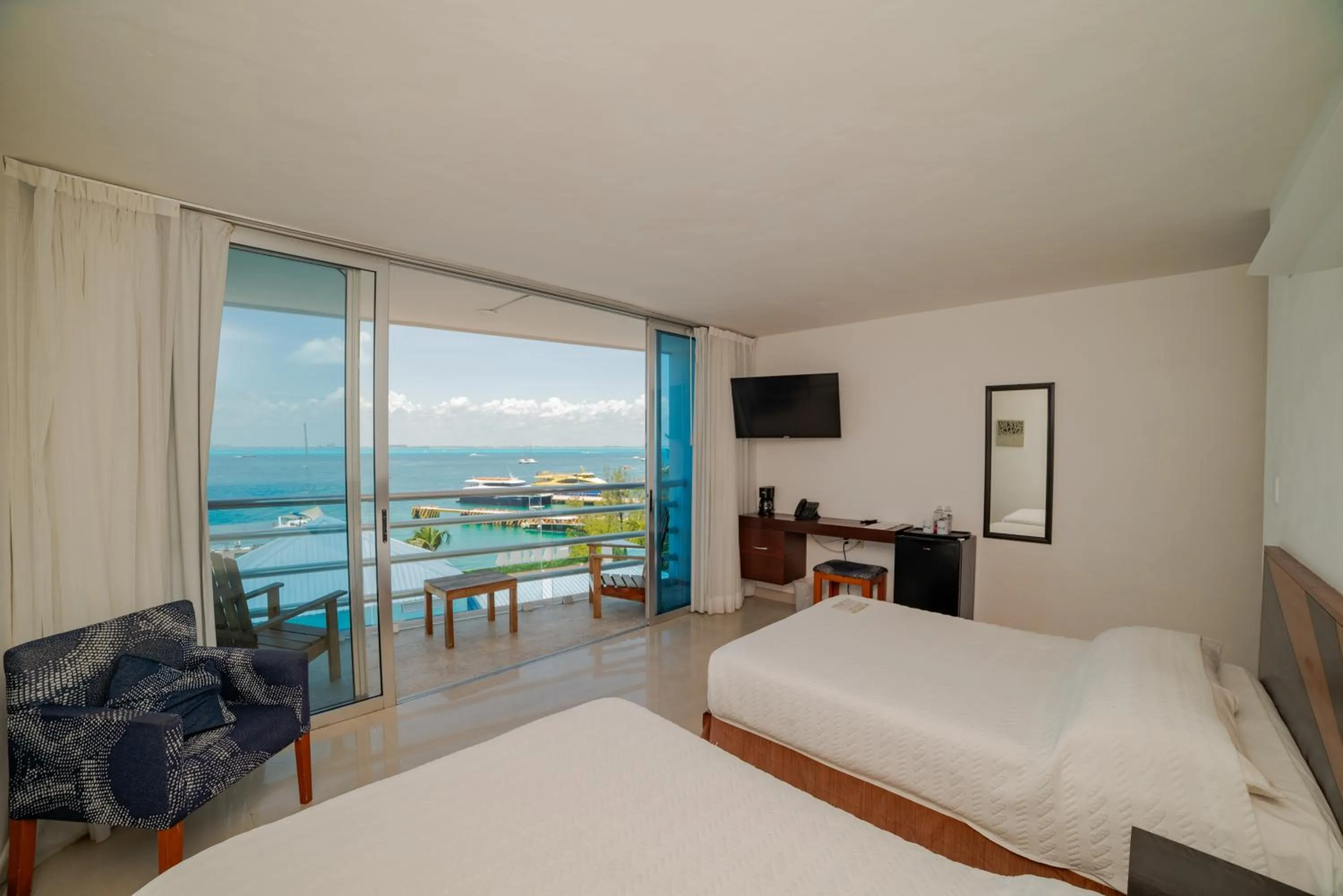 Bedroom, Bed in Hotel Bahia Chac Chi