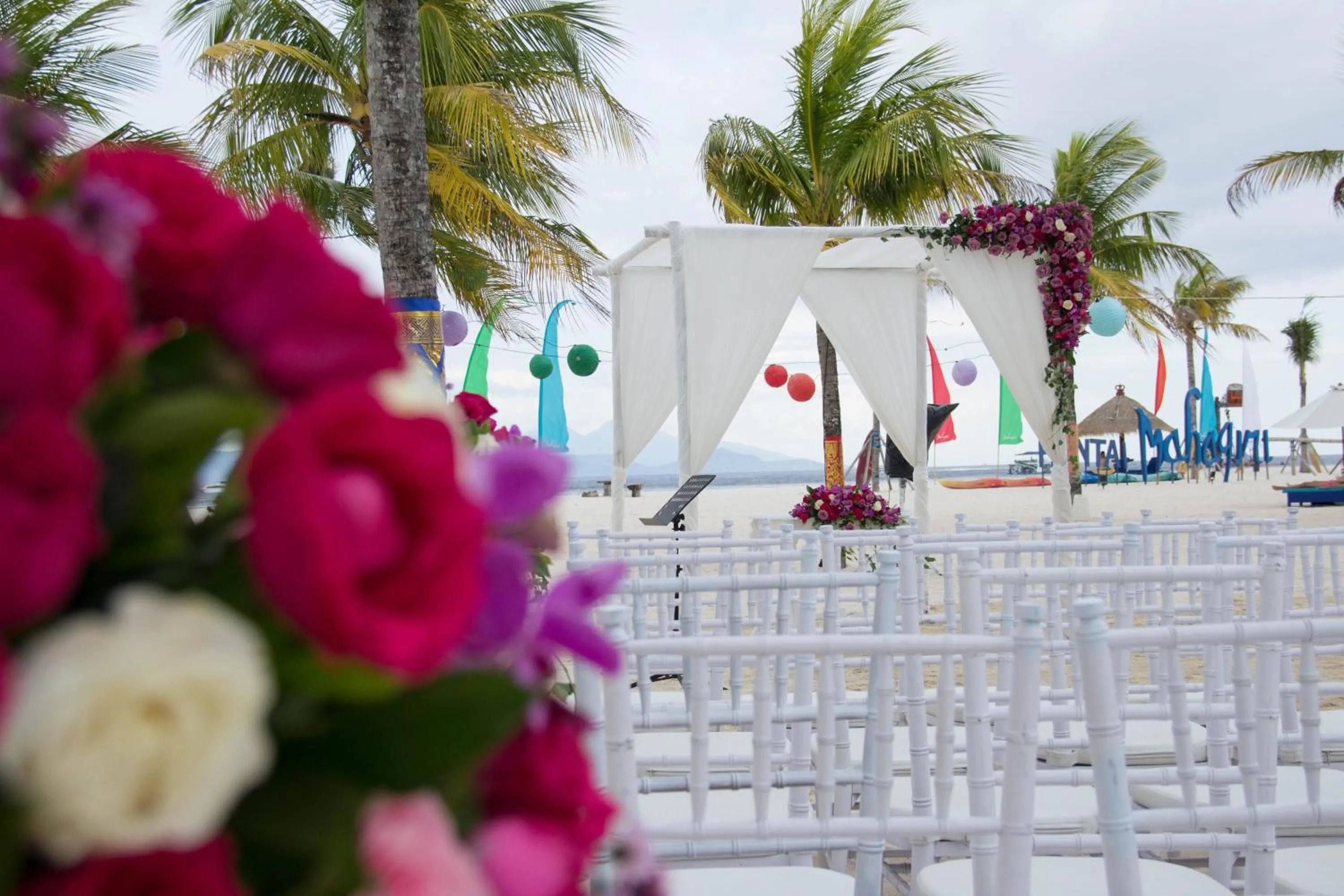 wedding in Mahagiri Resort Nusa Lembongan