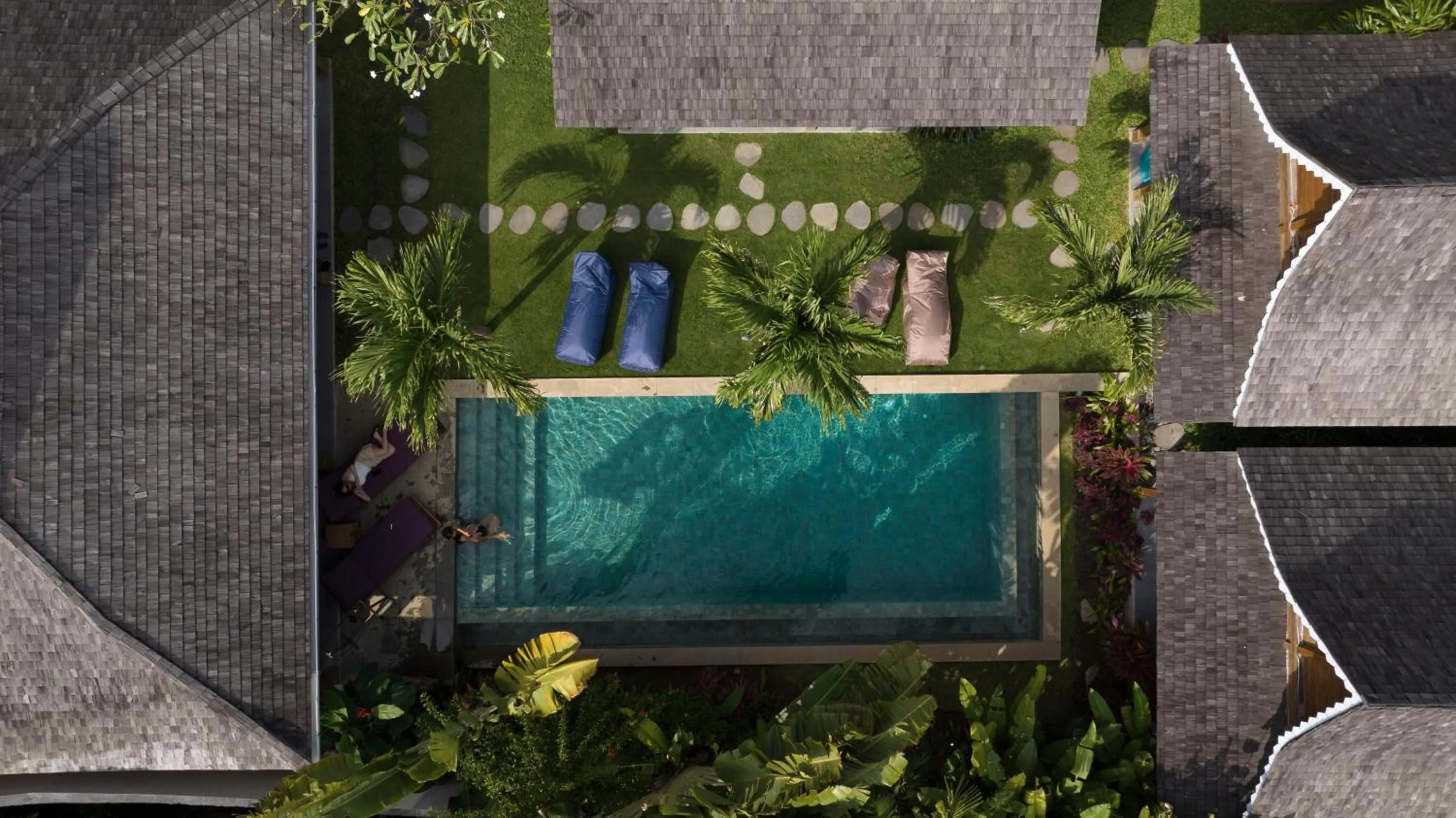 Garden in Villa Du Bah - Cozy Tropical 3BR Villa 12min To Beach