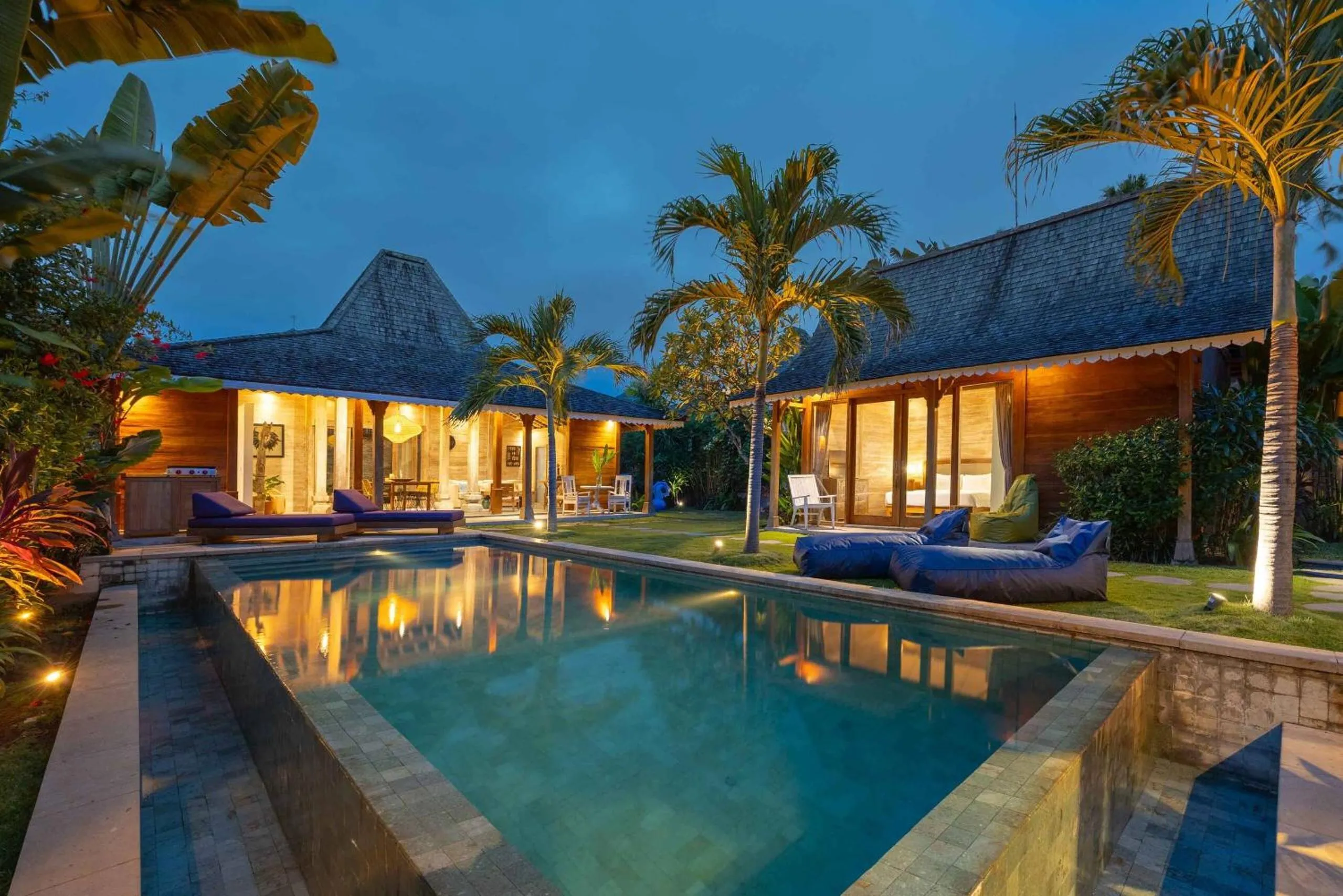 Property building in Villa Du Bah - Cozy Tropical 3BR Villa 12min To Beach