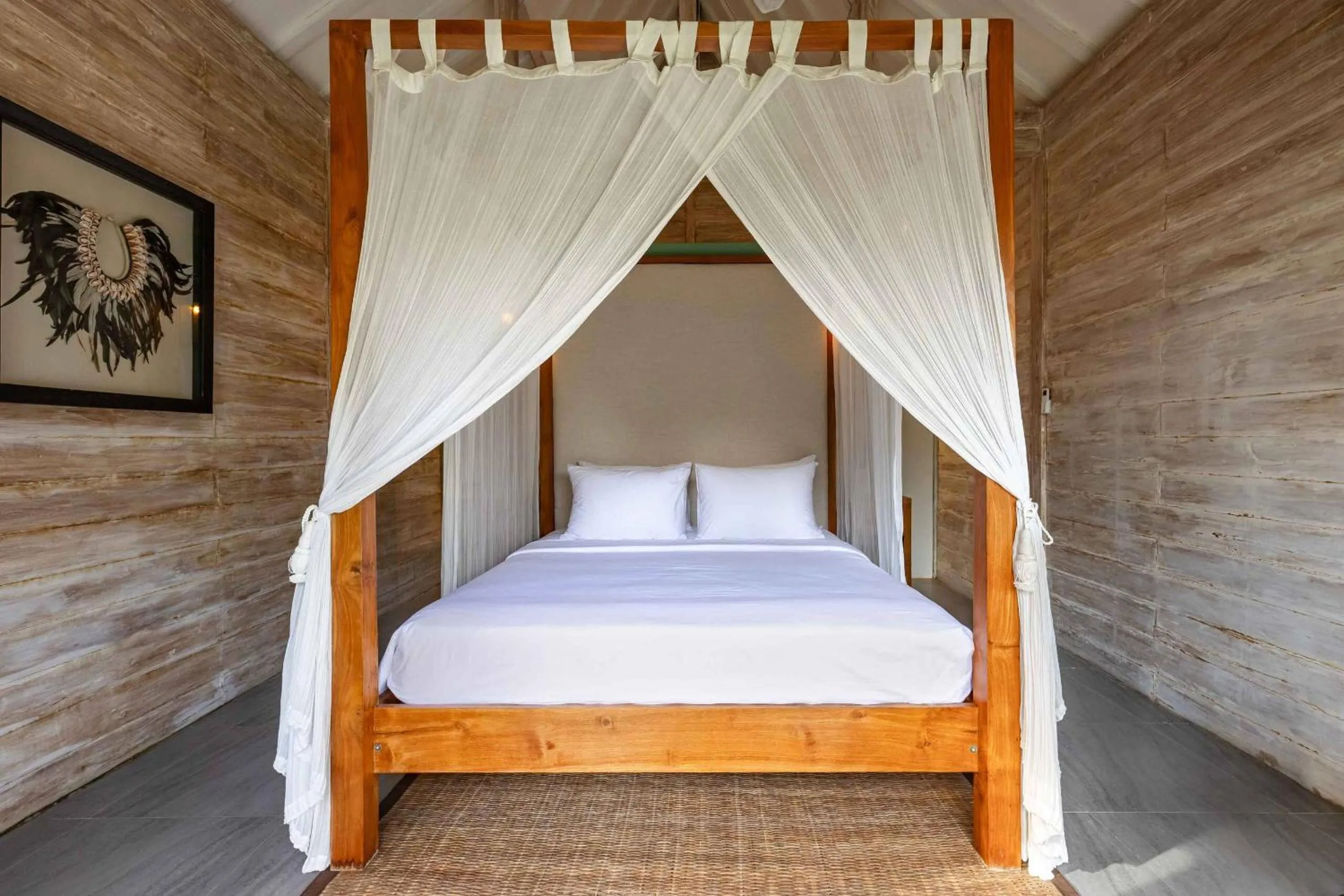 Bed in Villa Du Bah - Cozy Tropical 3BR Villa 12min To Beach