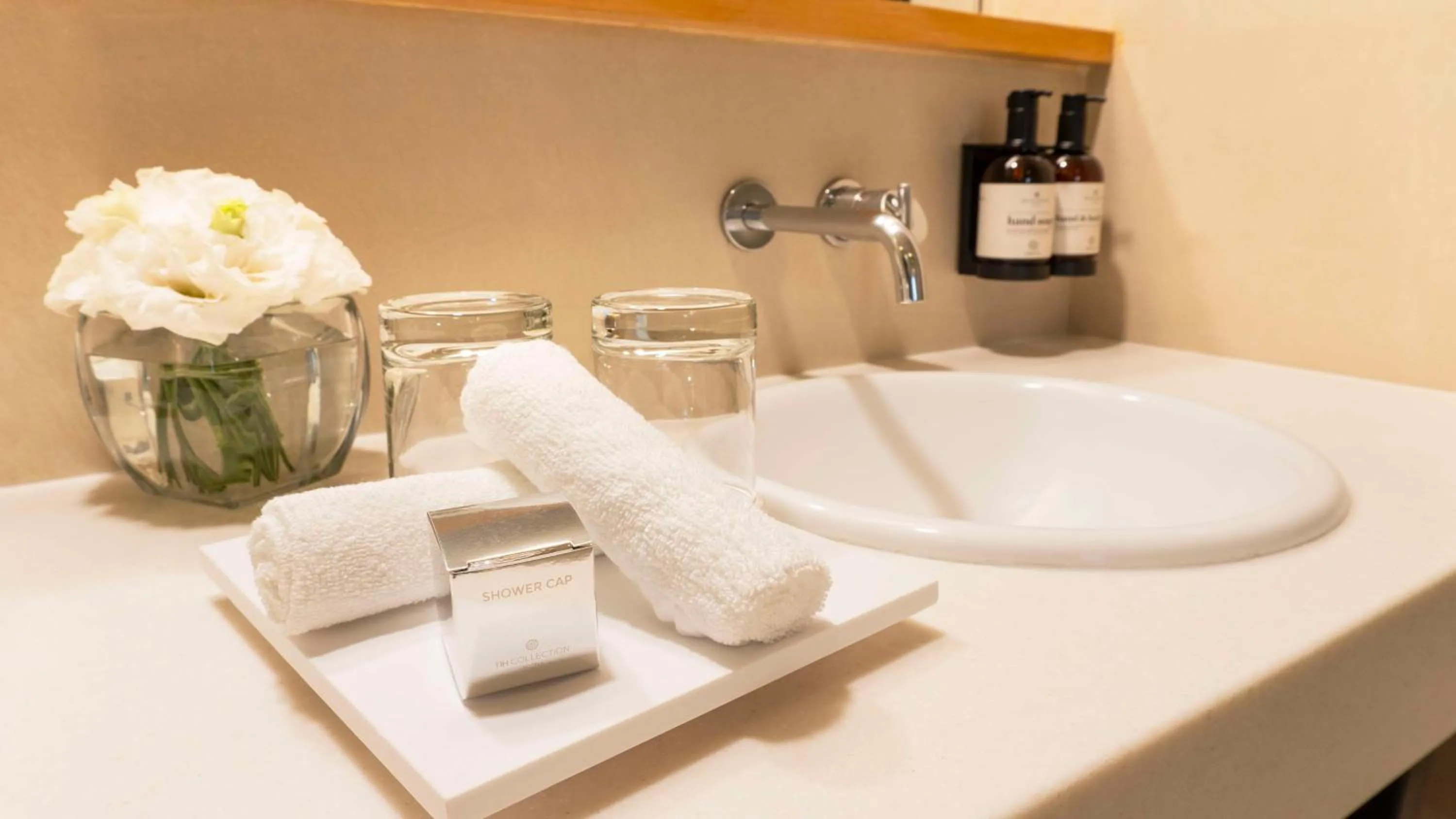 Bathroom in NH Collection Mexico City Airport T2