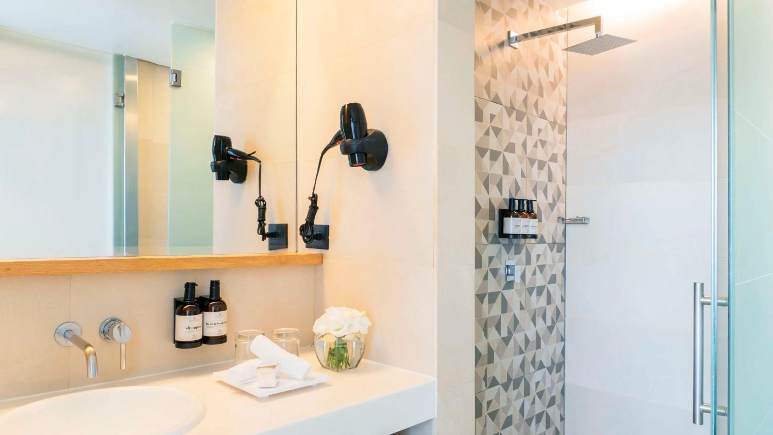 Bathroom in NH Collection Mexico City Airport T2