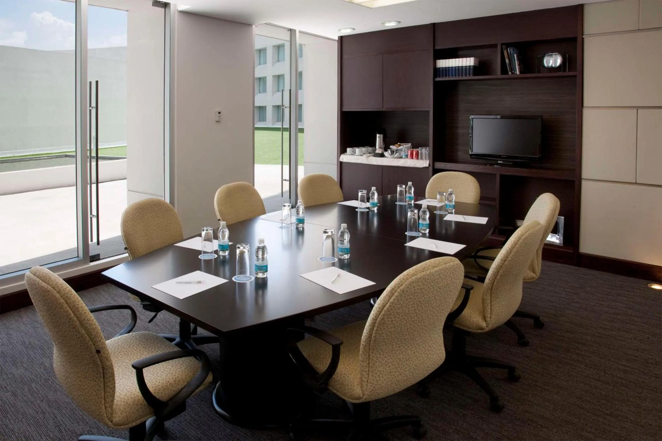 Meeting/conference room in NH Collection Mexico City Airport T2