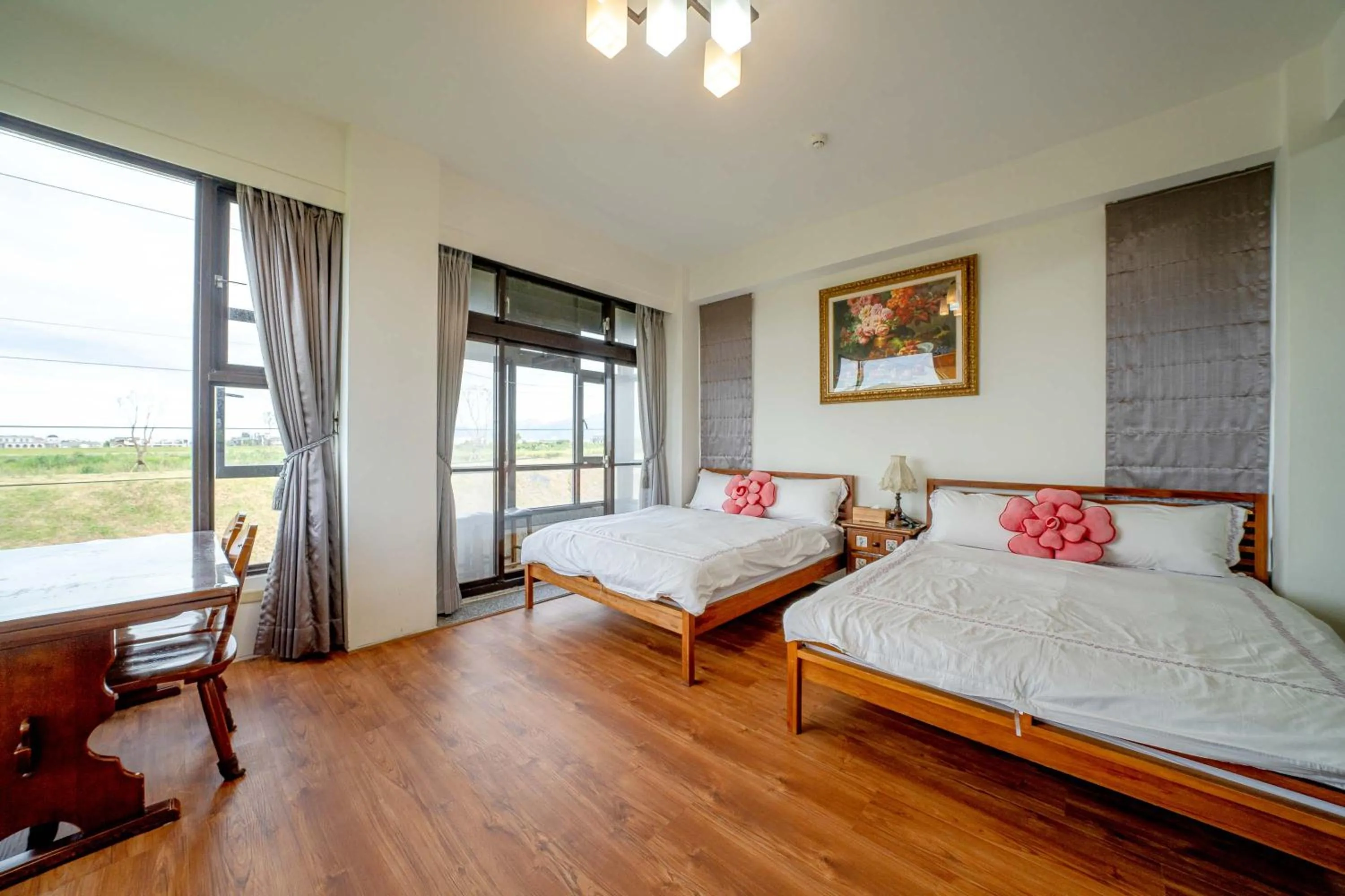 View (from property/room), Bed in My Sweetie B&B