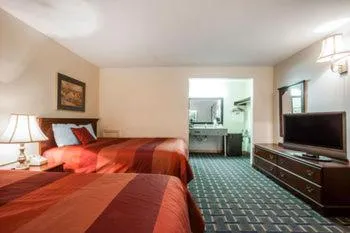 TV/Entertainment Center in Villa Inn