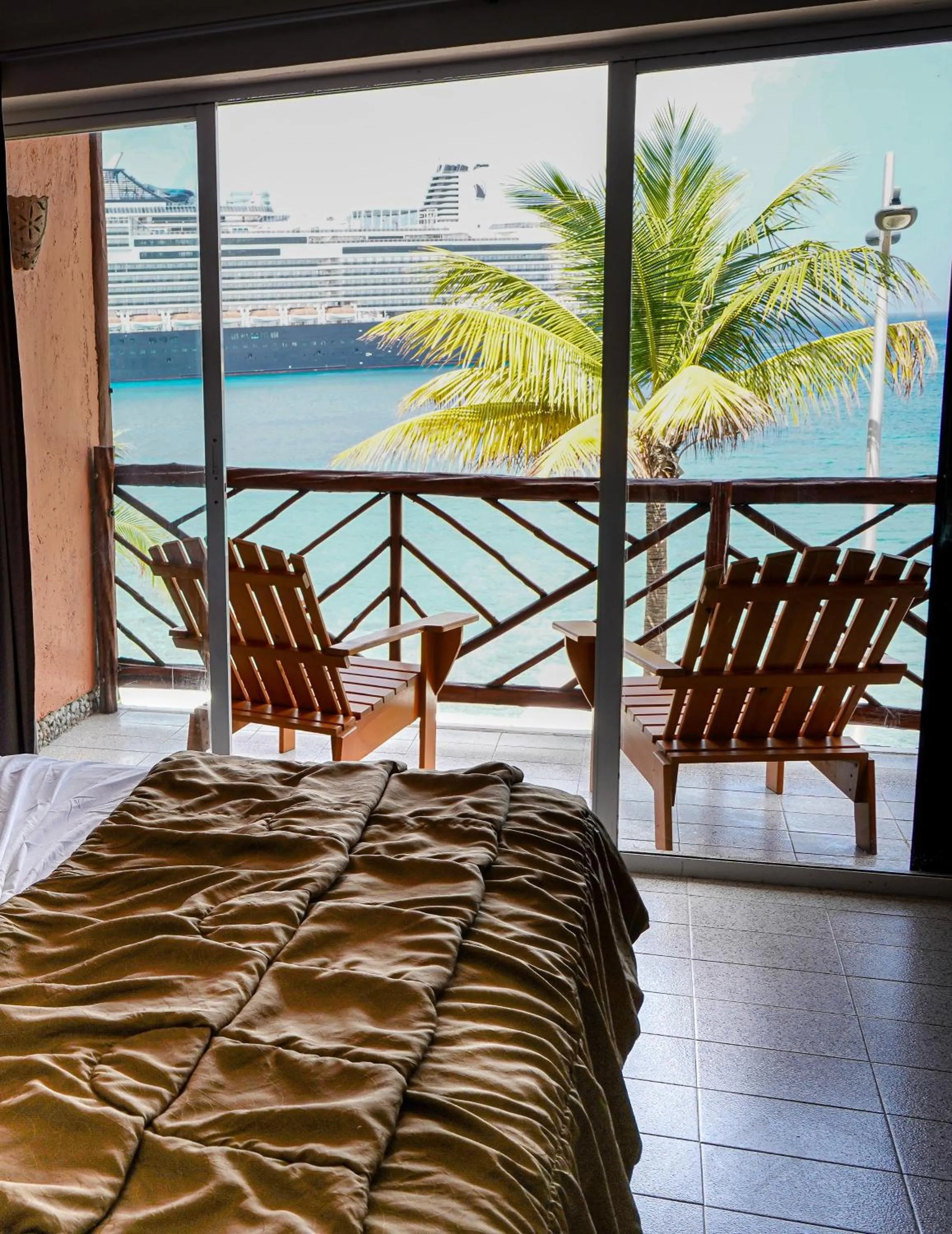 Balcony/Terrace, Bed in Hotel Vista del Mar with Beach Club access included