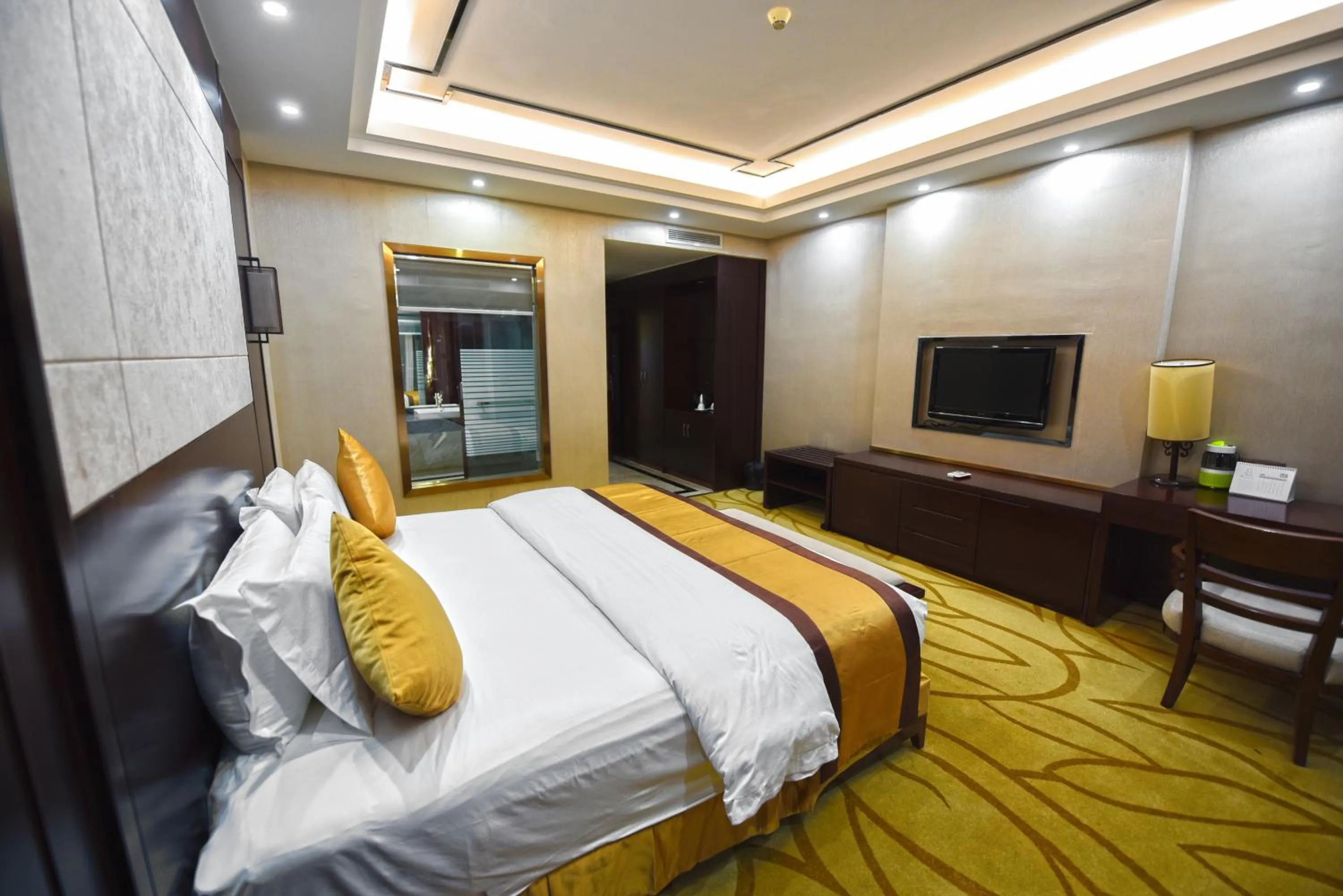 TV and multimedia in Kololo Courts Hotel and Restaurant Kampala