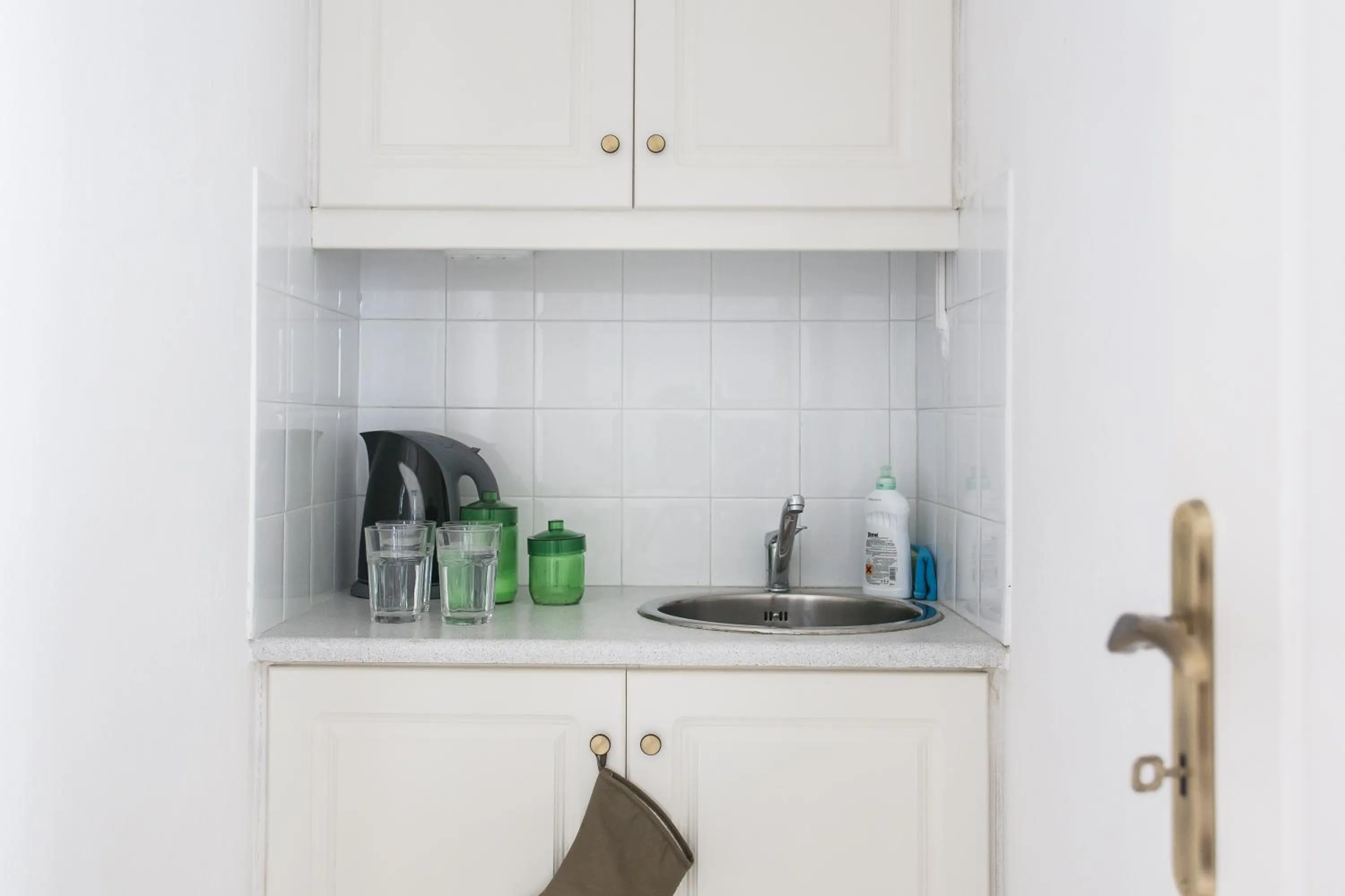 Coffee/tea facilities in Concierge Downtown