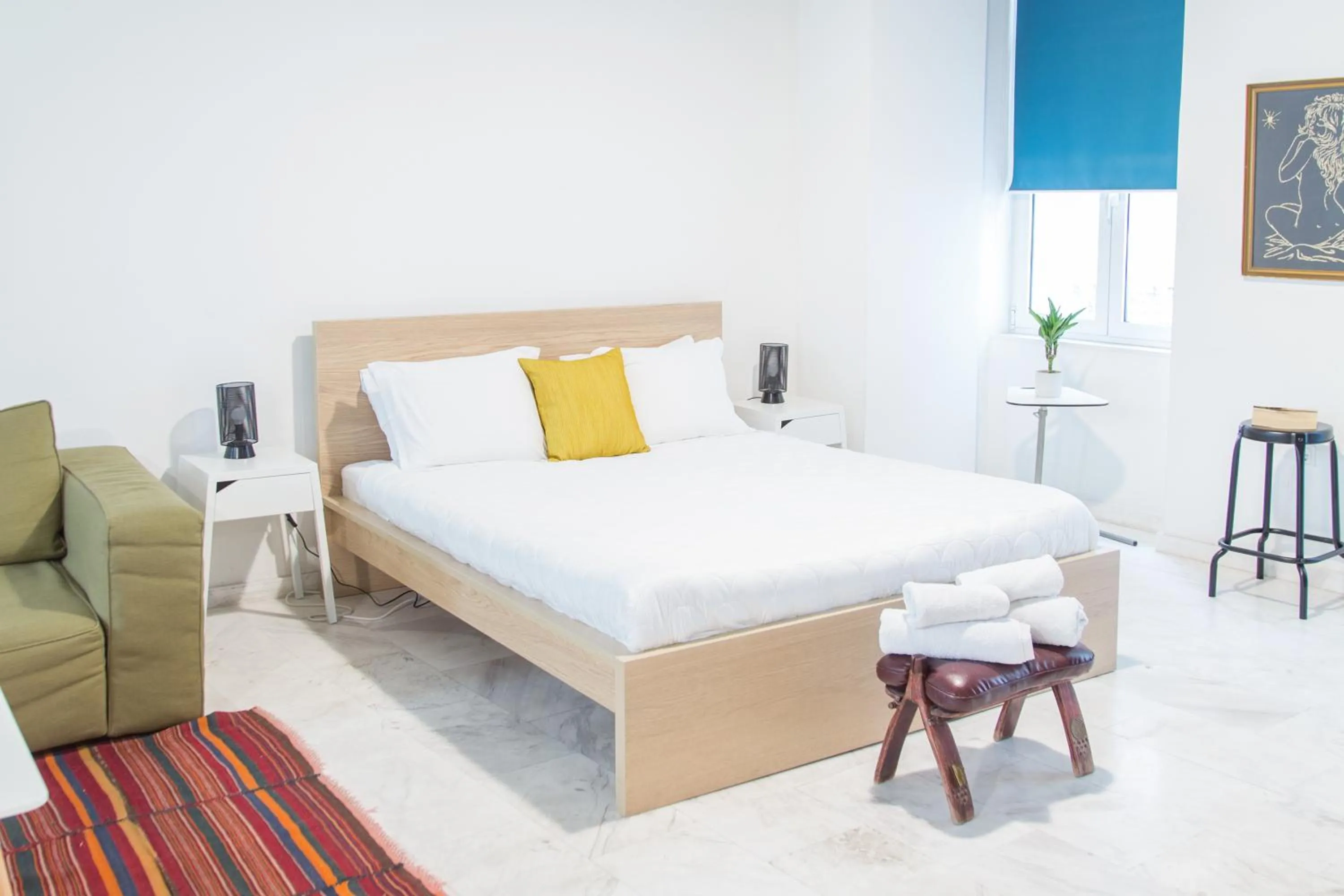 Bed in Concierge Downtown