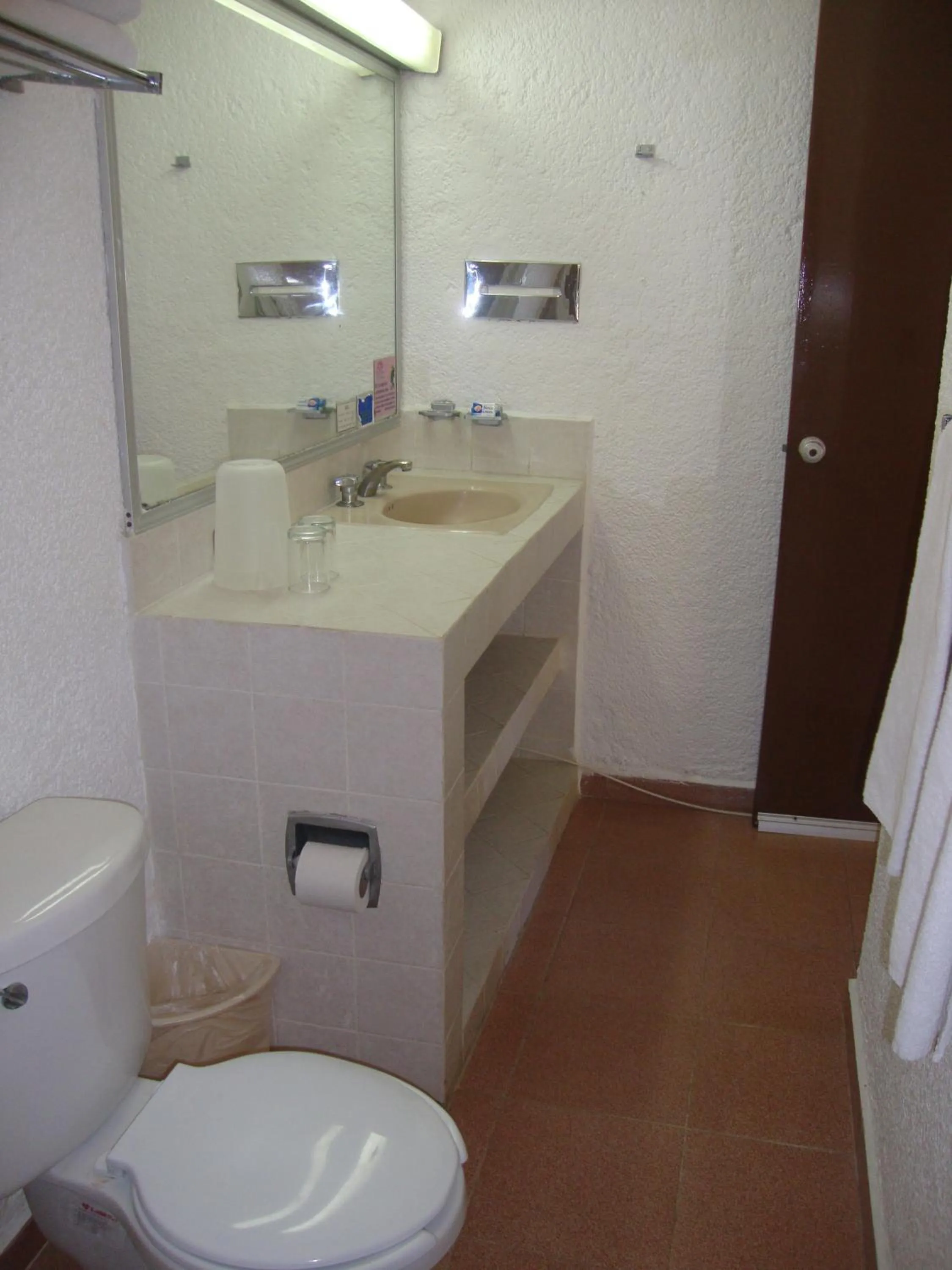 Bathroom in Sands Acapulco Hotel & Bungalows