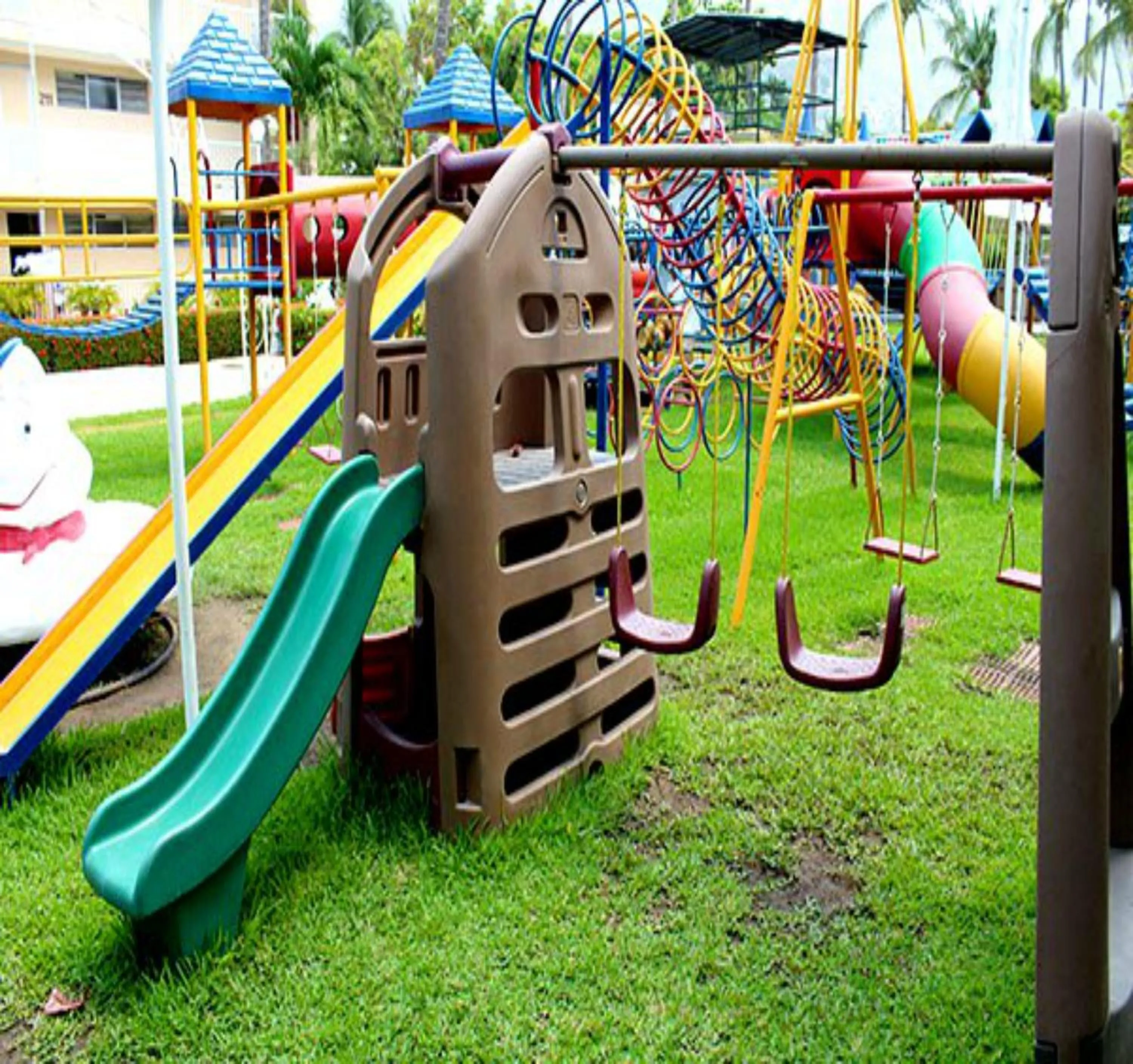 Children play ground in Sands Acapulco Hotel & Bungalows