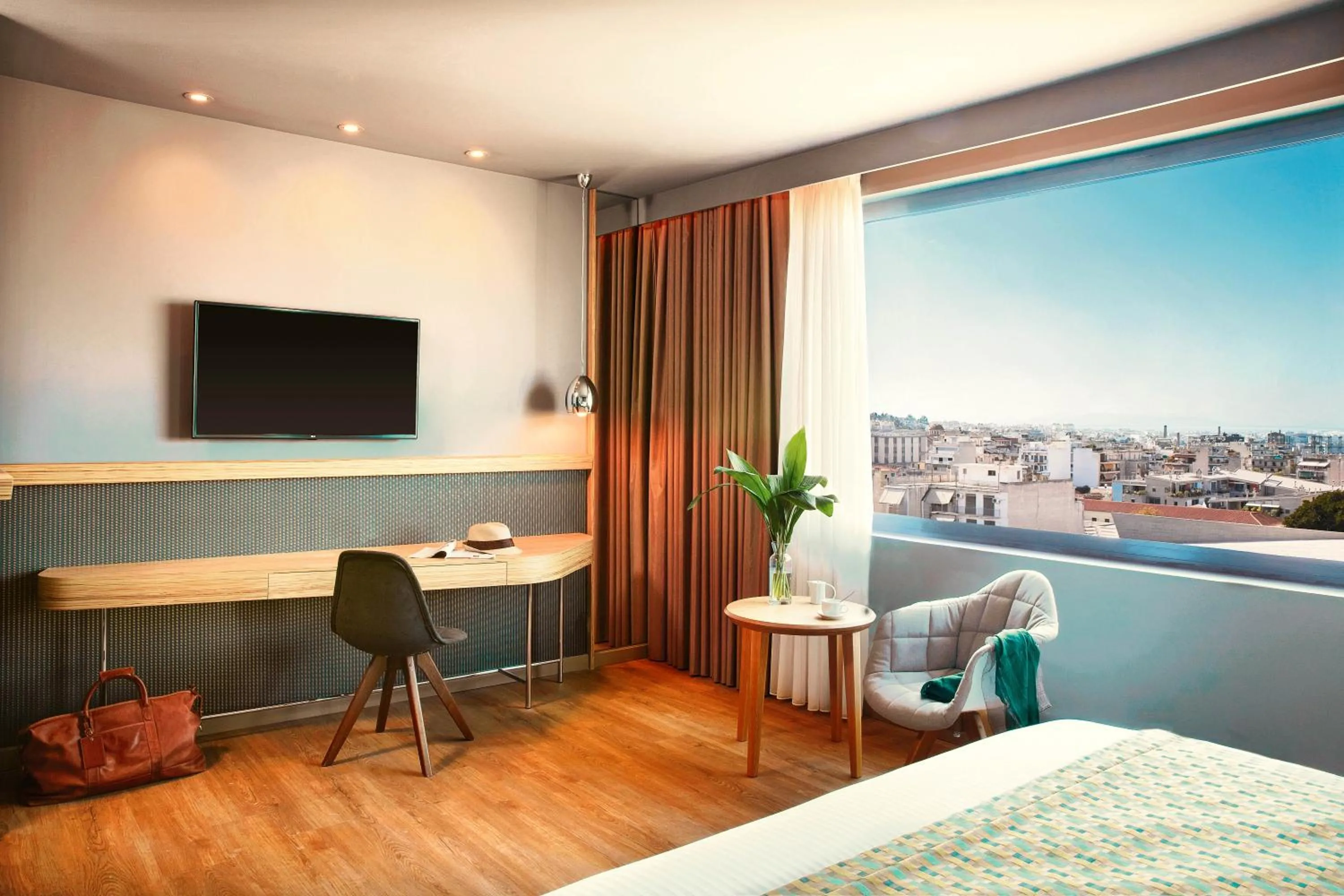 Bed in Zeus Wyndham Grand Athens