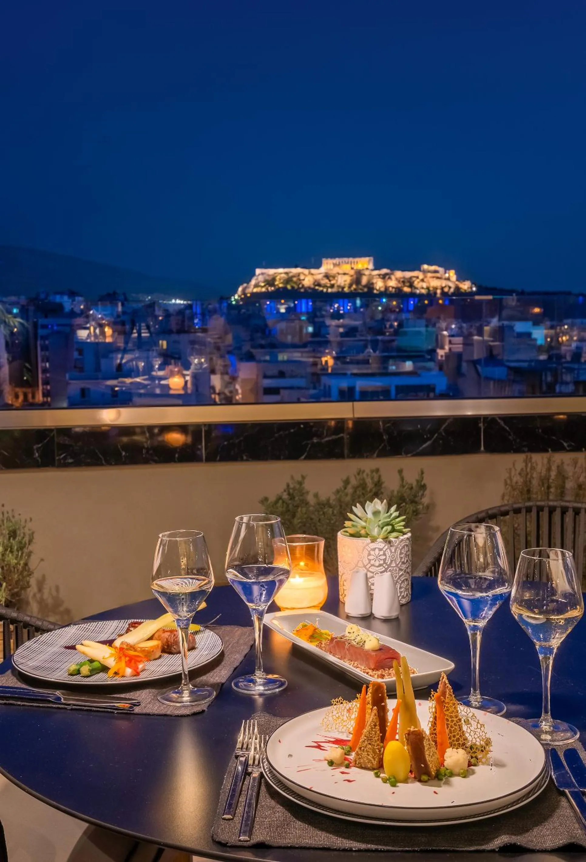 Restaurant/places to eat in Zeus Wyndham Grand Athens