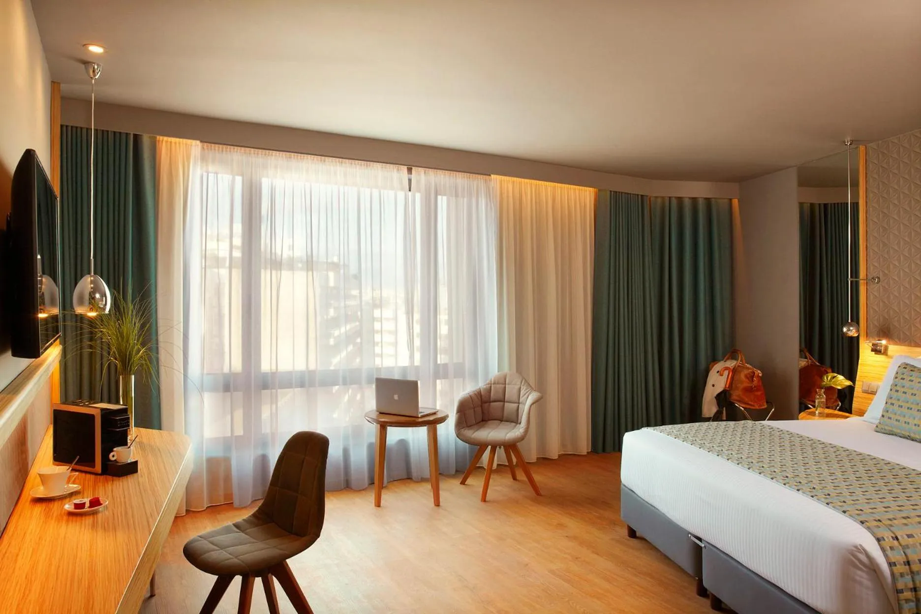 Bed in Zeus Wyndham Grand Athens